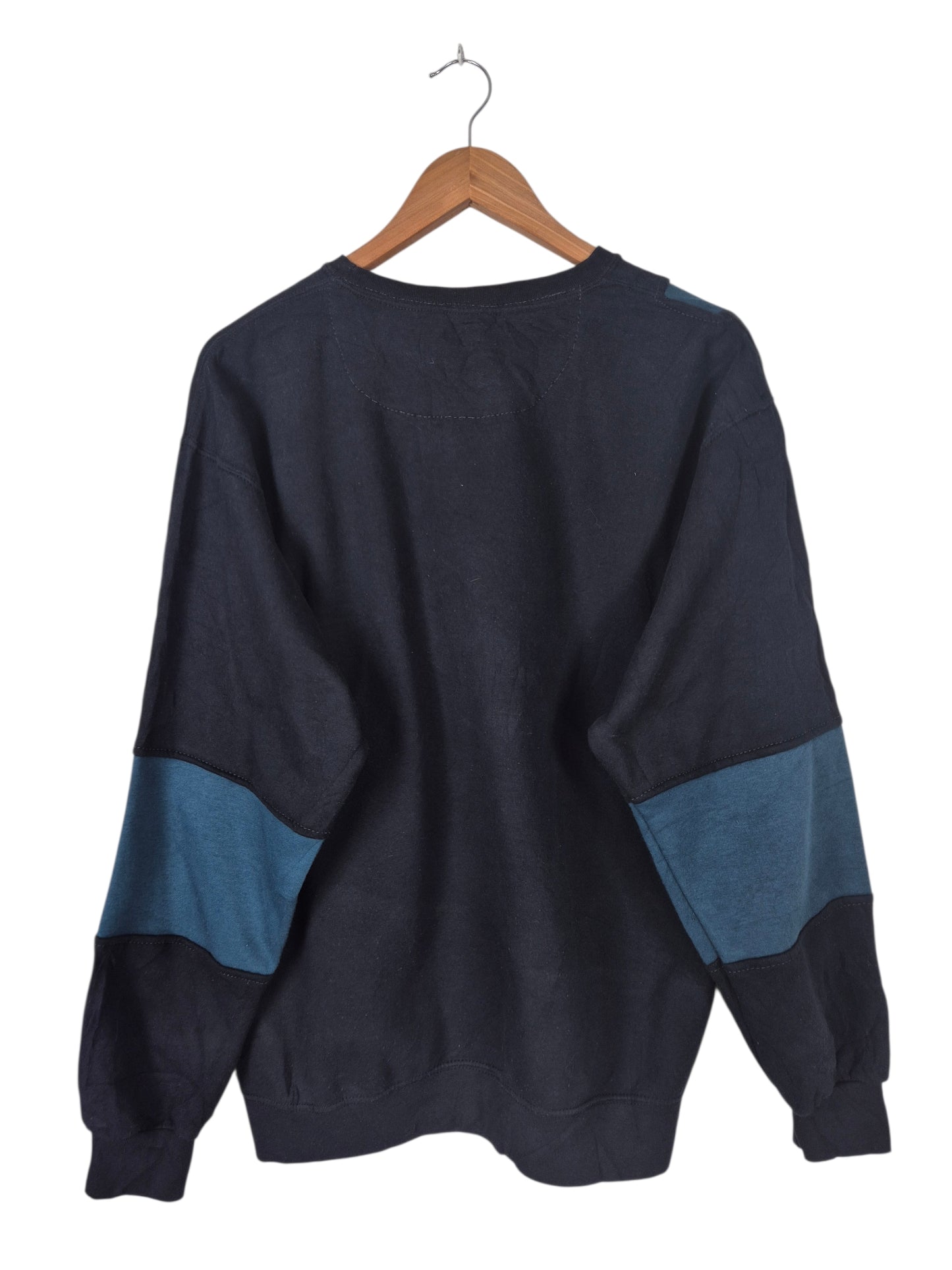 Carhartt big logo sweater maat L