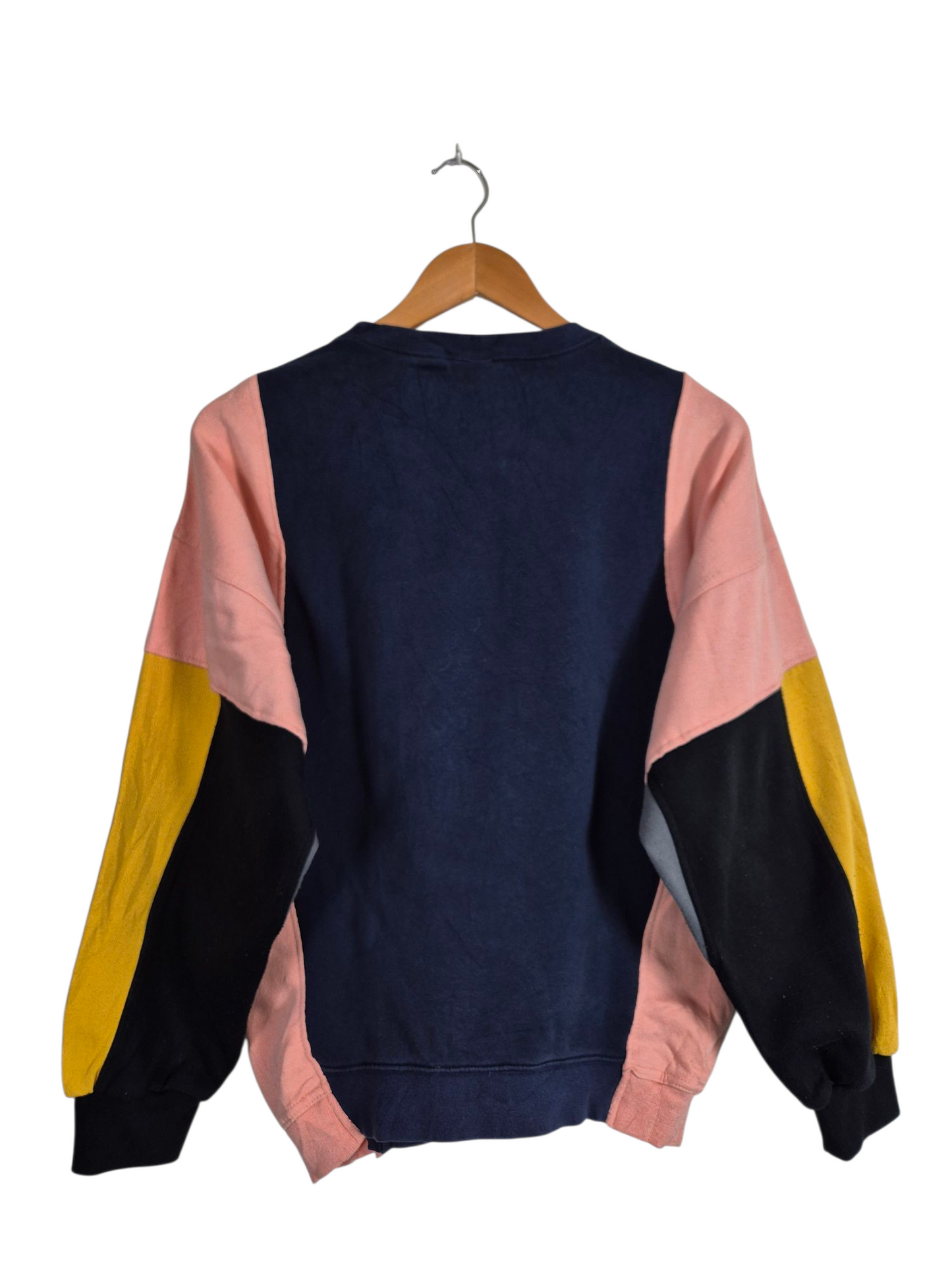 Nike chest swoosh sweater maat S