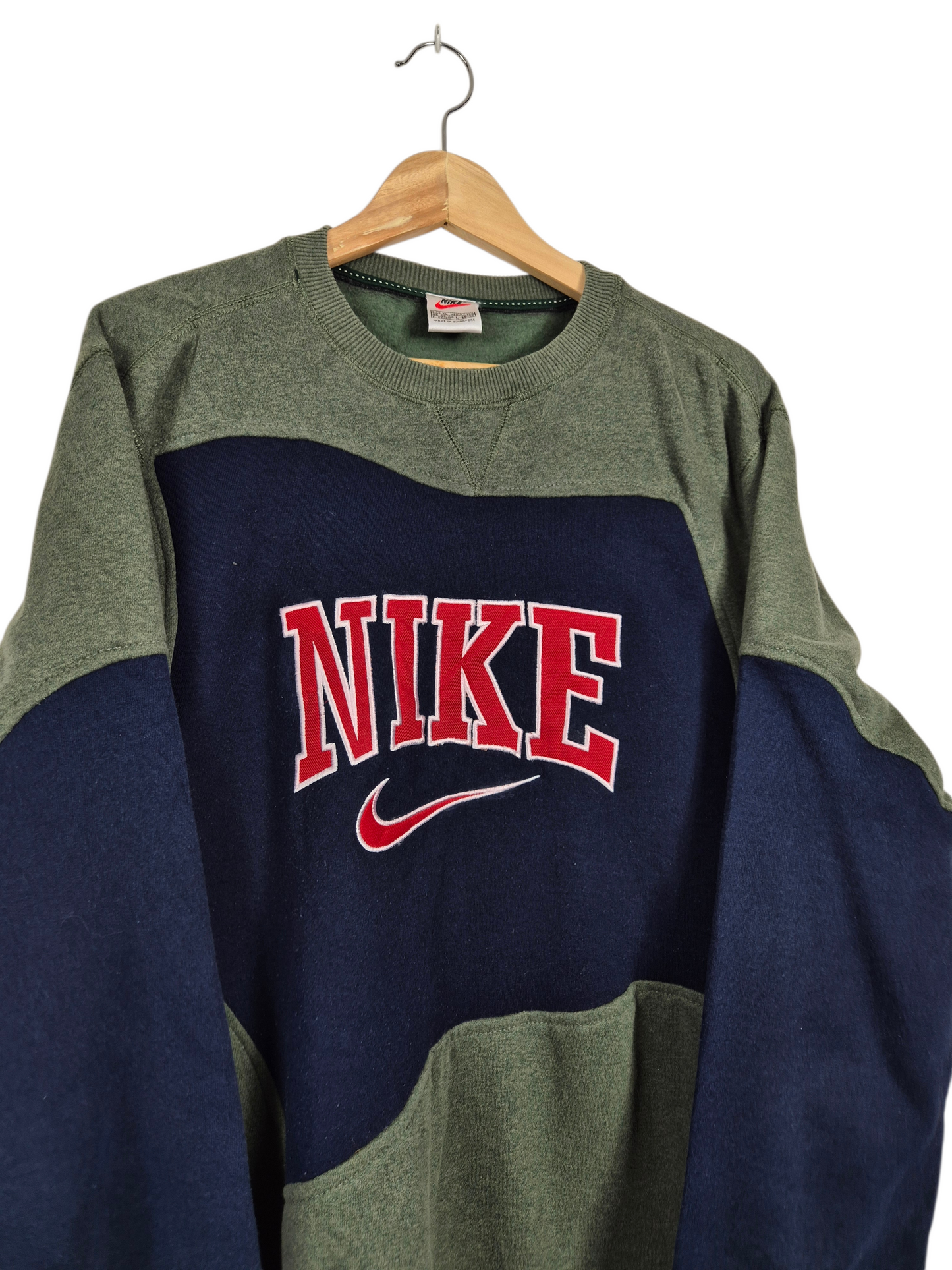 Nike 90s spell out swater maat XL