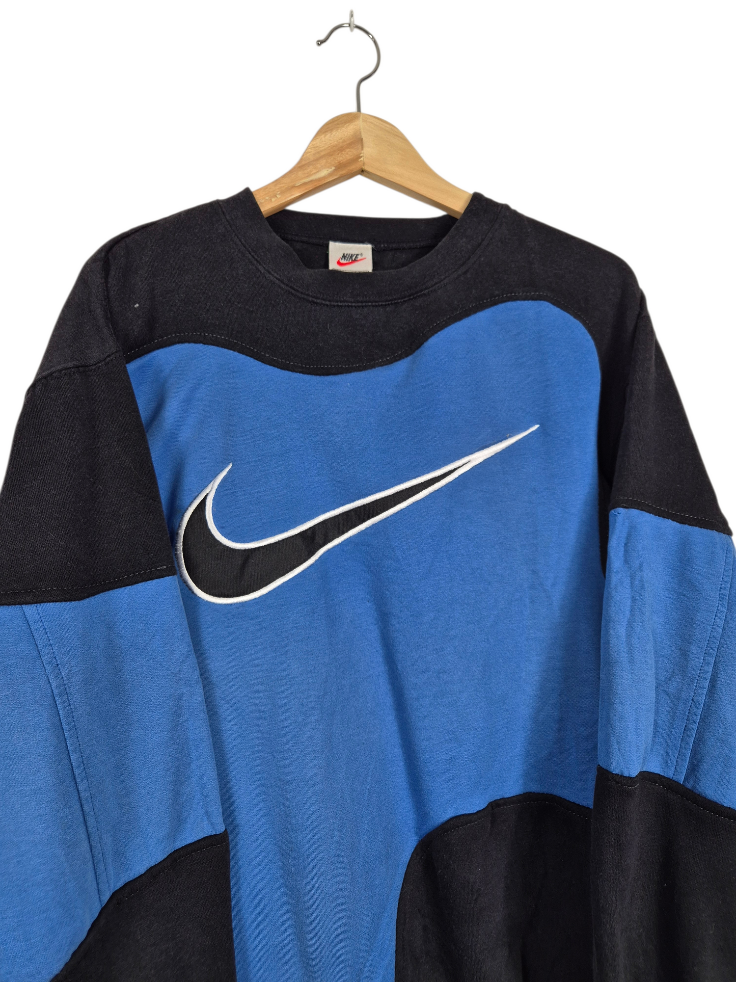Nike 90s Big swoosh sweater maat L