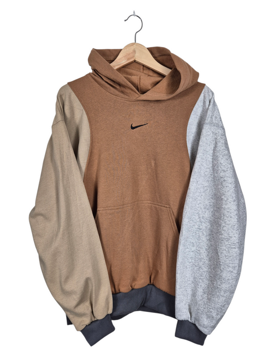 Nike center swoosh hoodie maat L