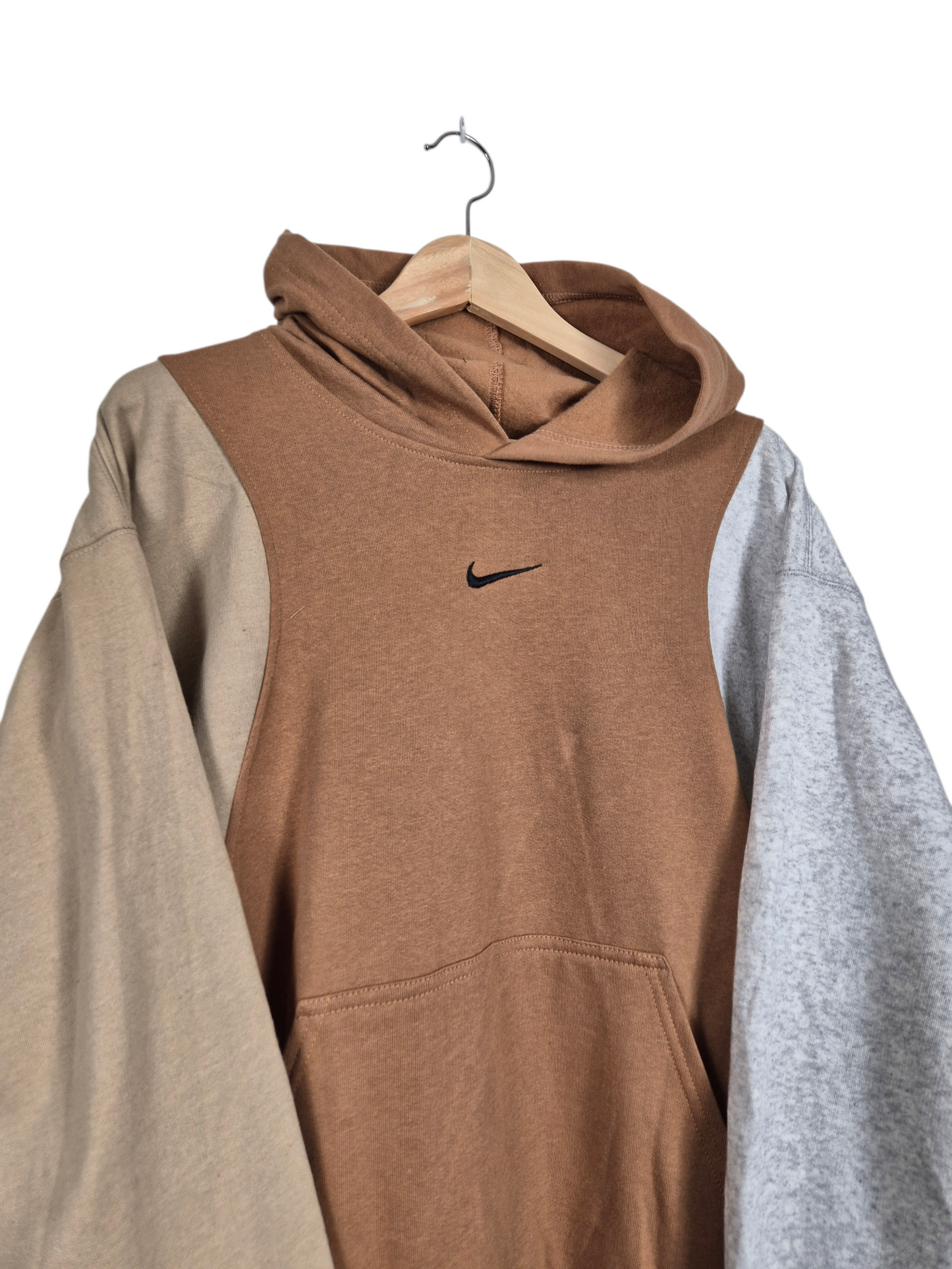 Nike center swoosh hoodie maat L