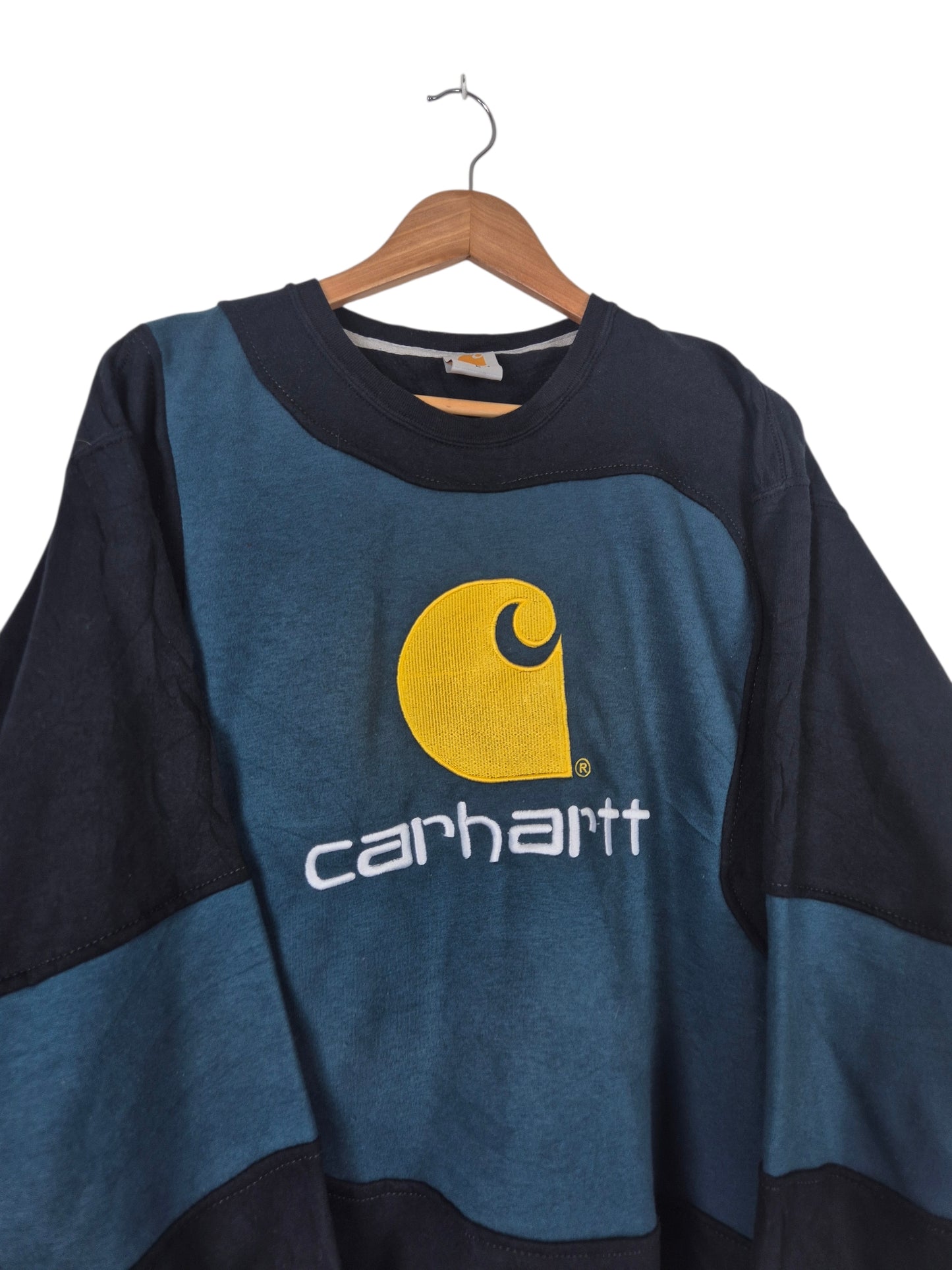 Carhartt big logo sweater maat L