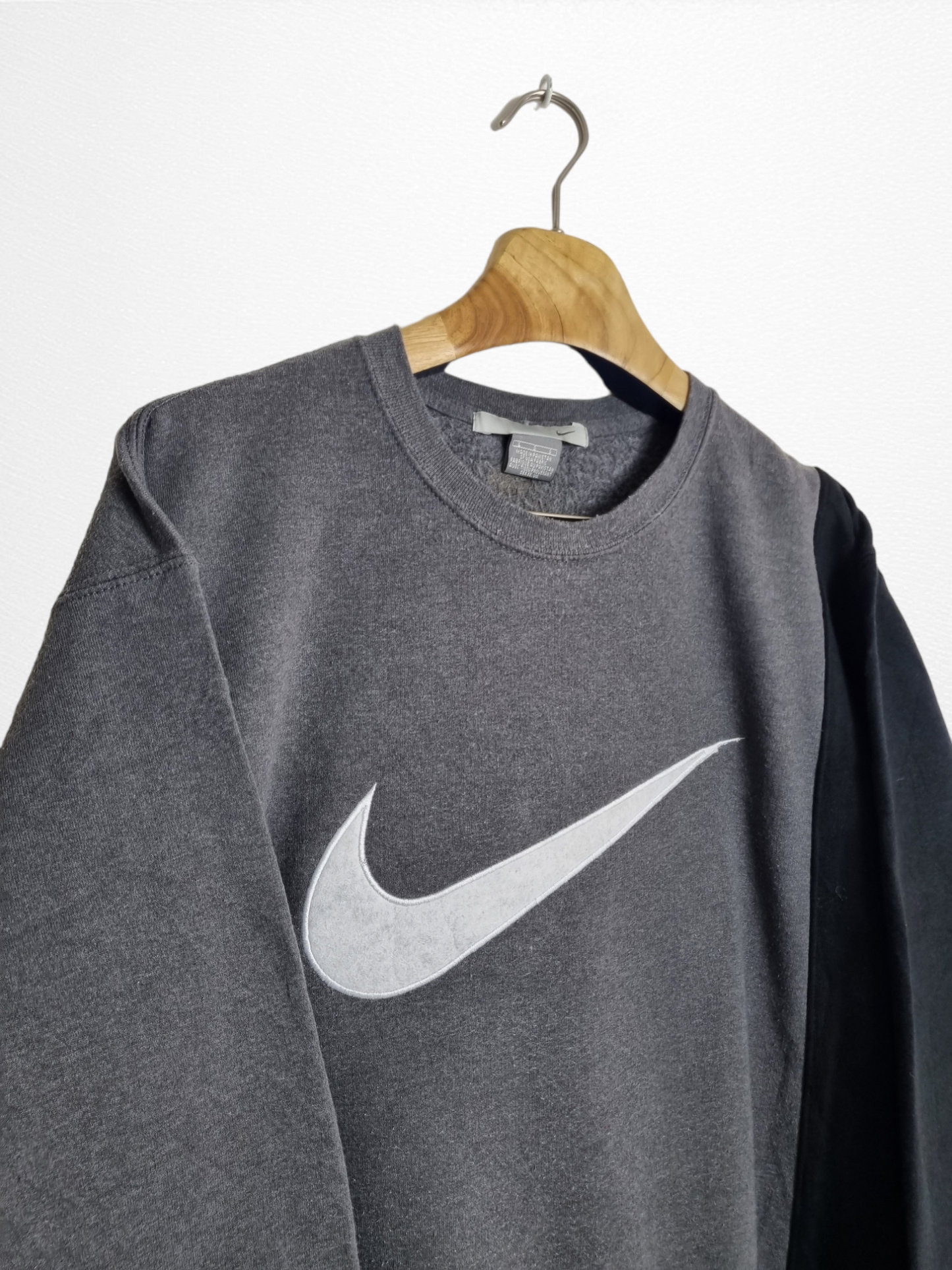 Nike reworked Big Swoosh sweater maat L