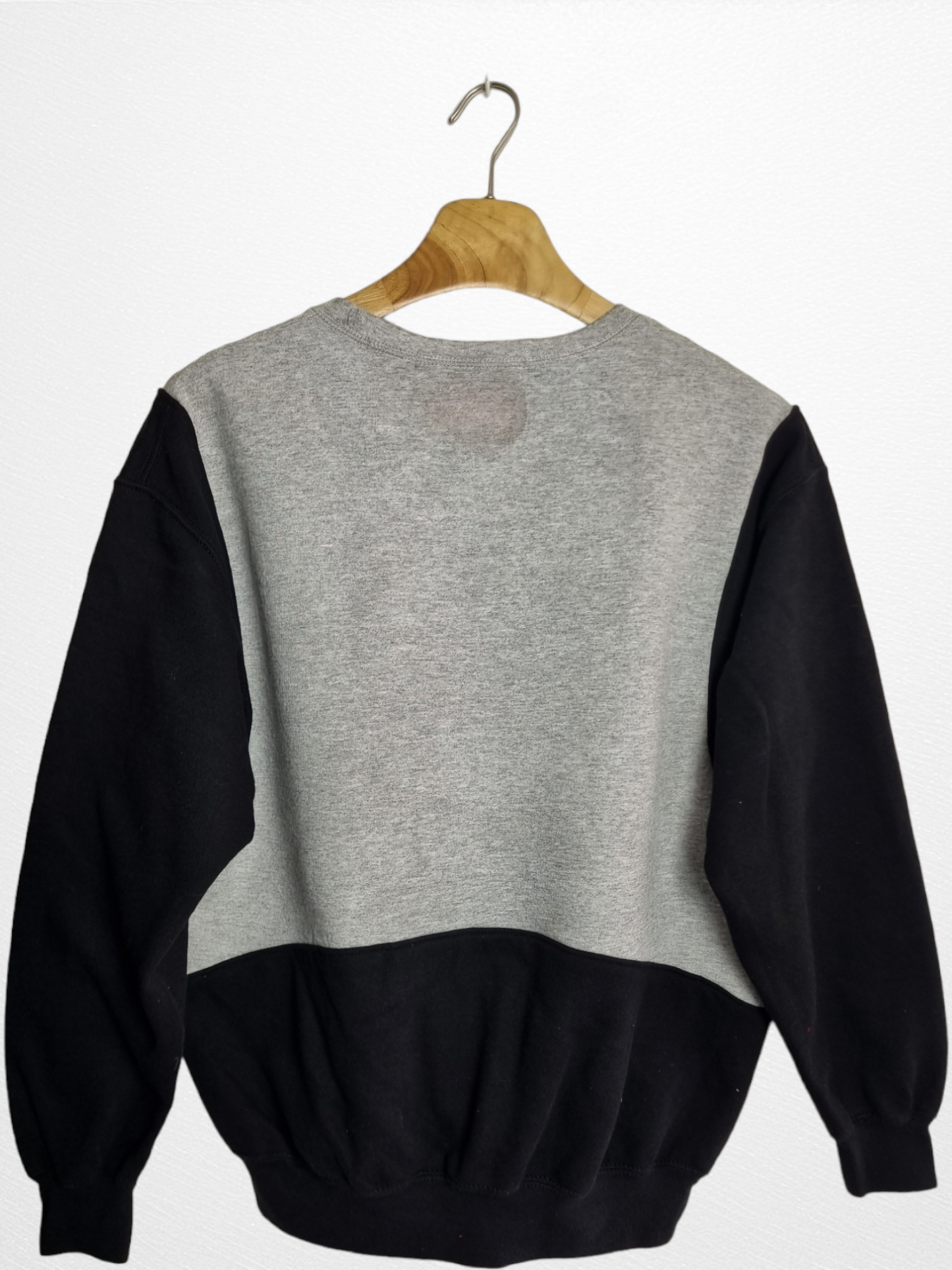 Nike Spell out sweater maat M
