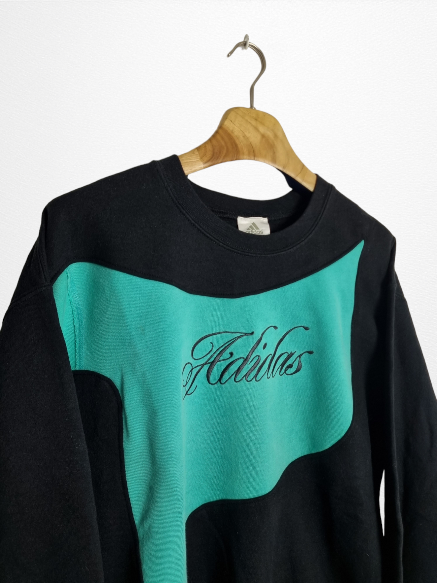 Adidas embroidered rework sweater maat M