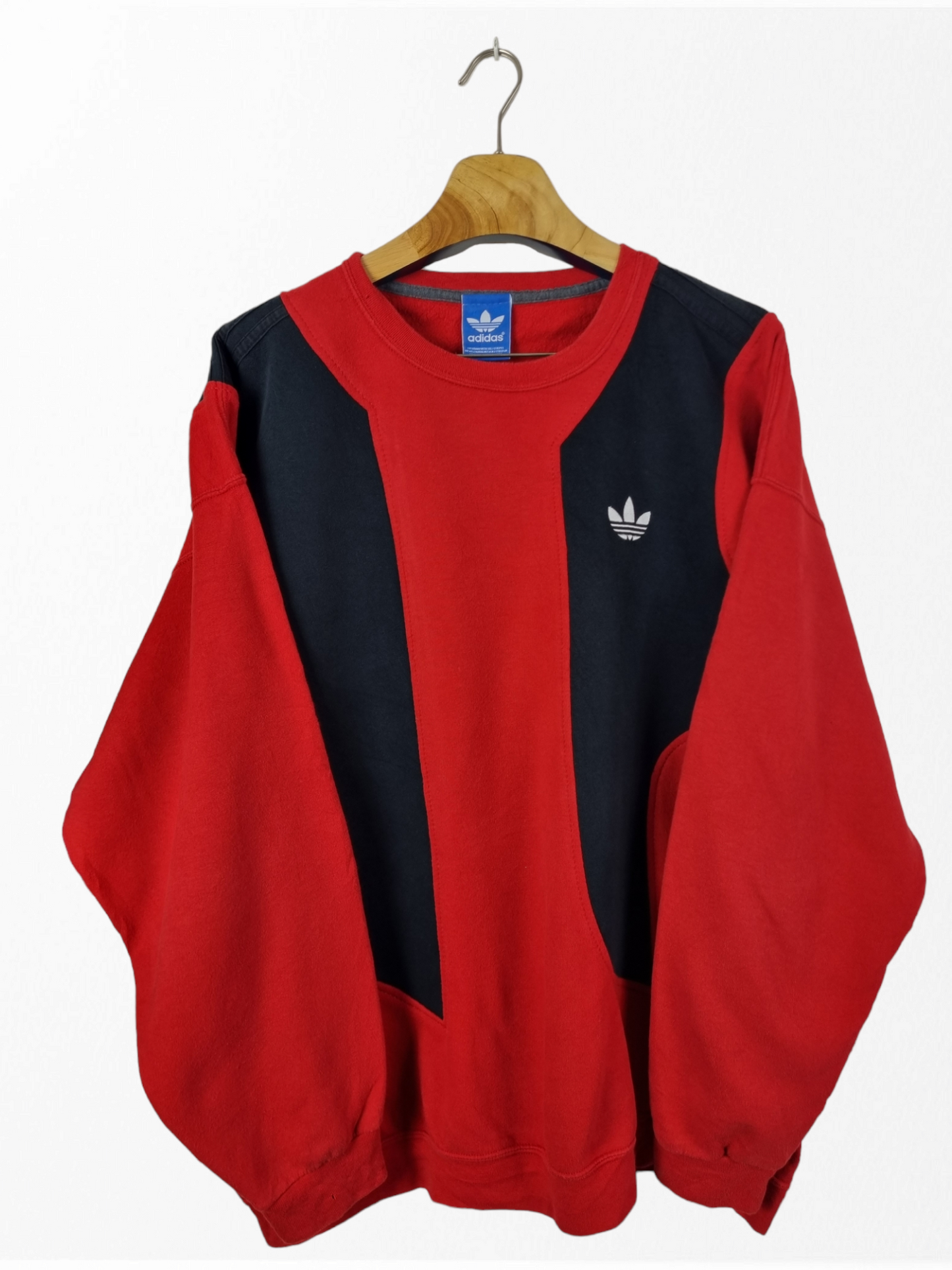 Adidas chest logo sweater maat XL
