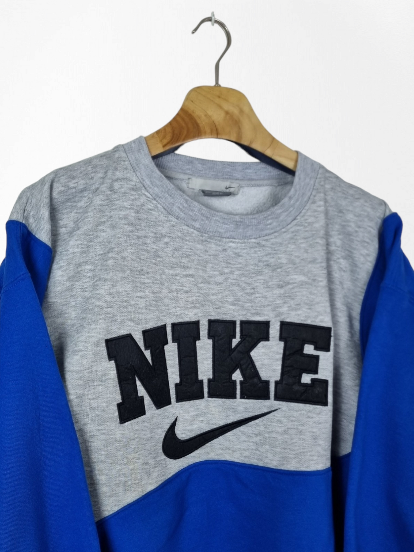 Nike reworked Spell out sweater maat L