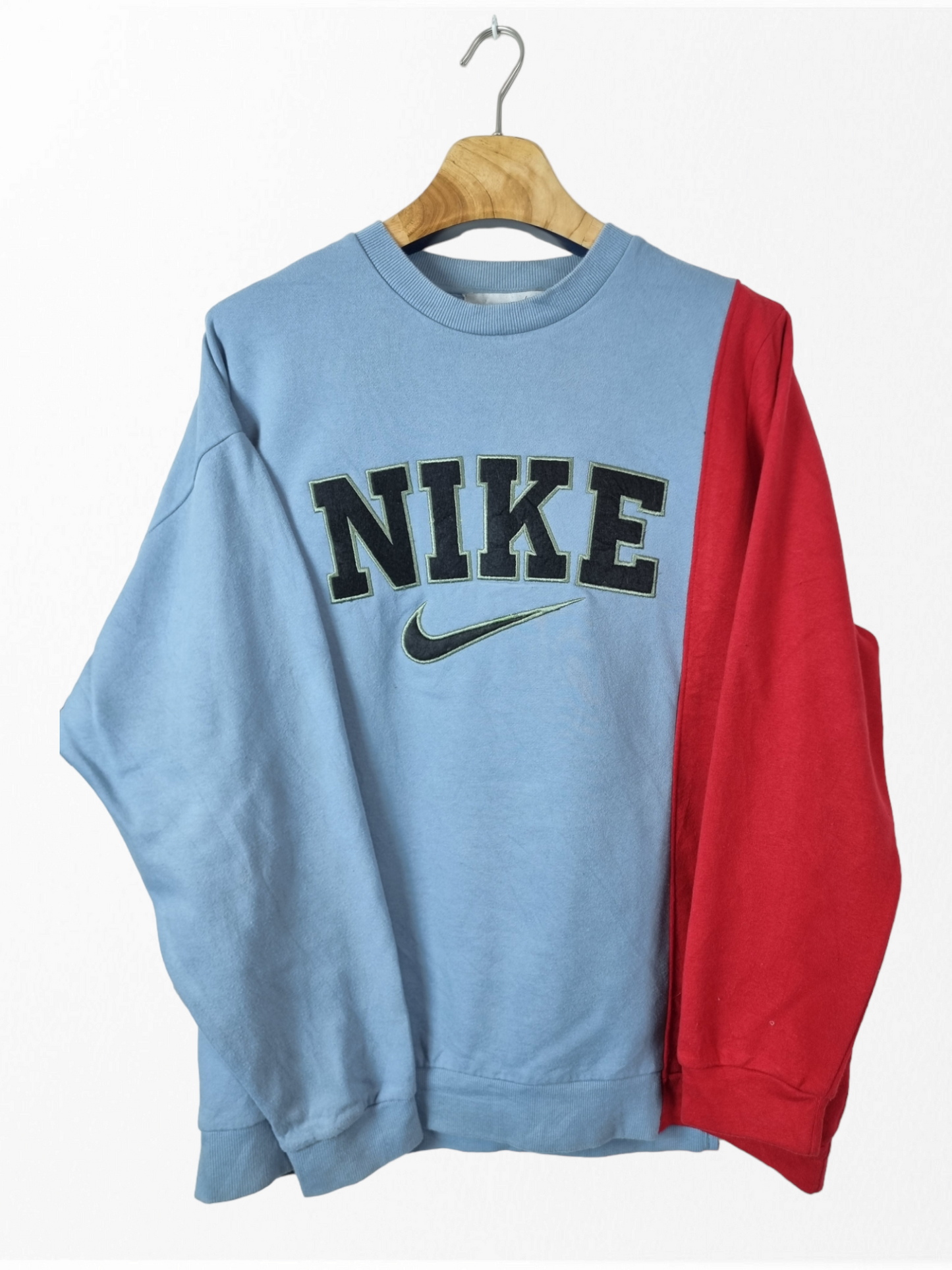 Nike rework spell out sweater maat L