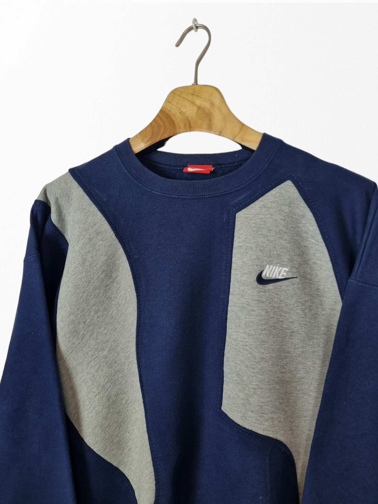 Nike rework sweater maat M