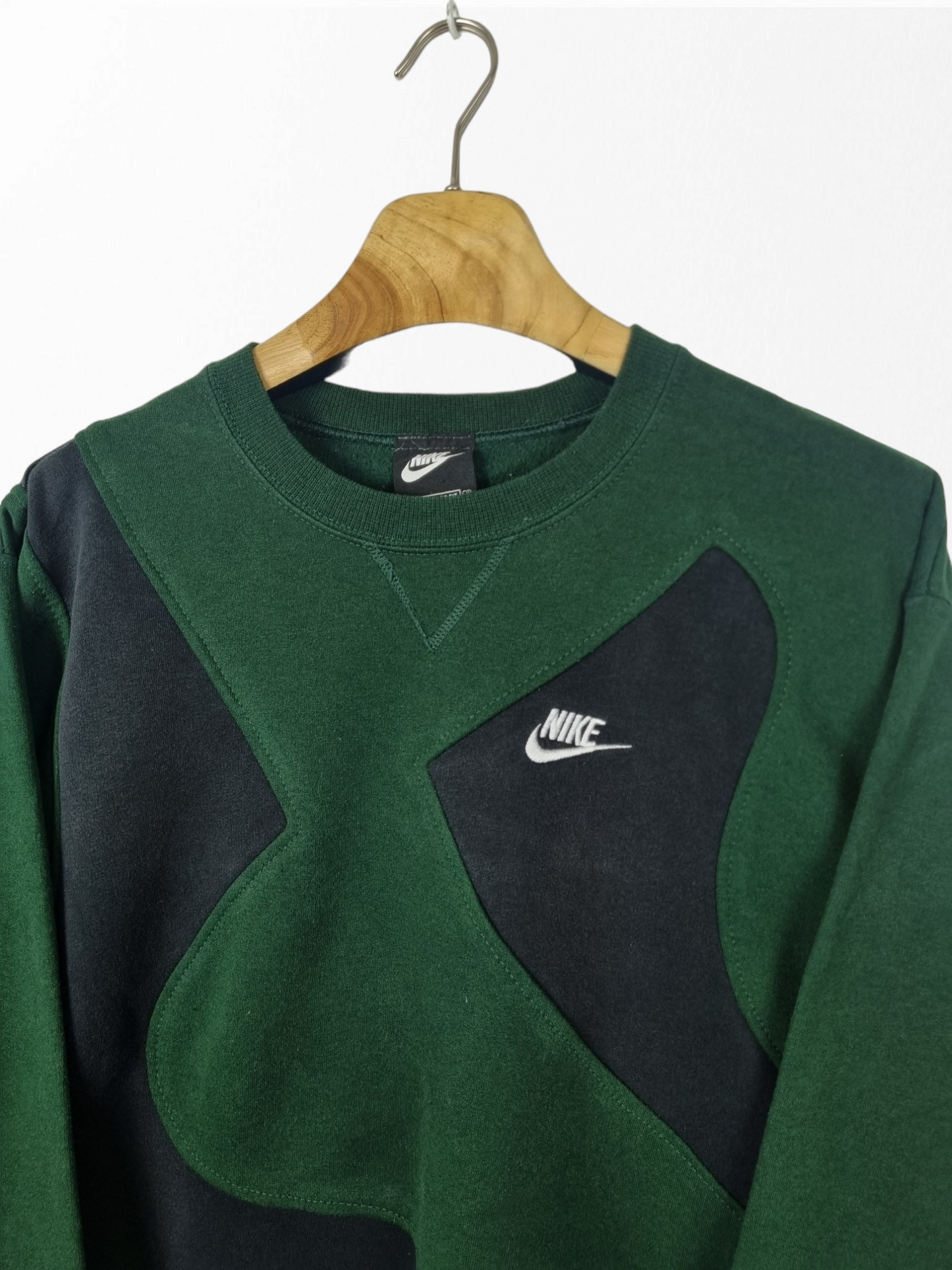 Nike reworked sweater maat M