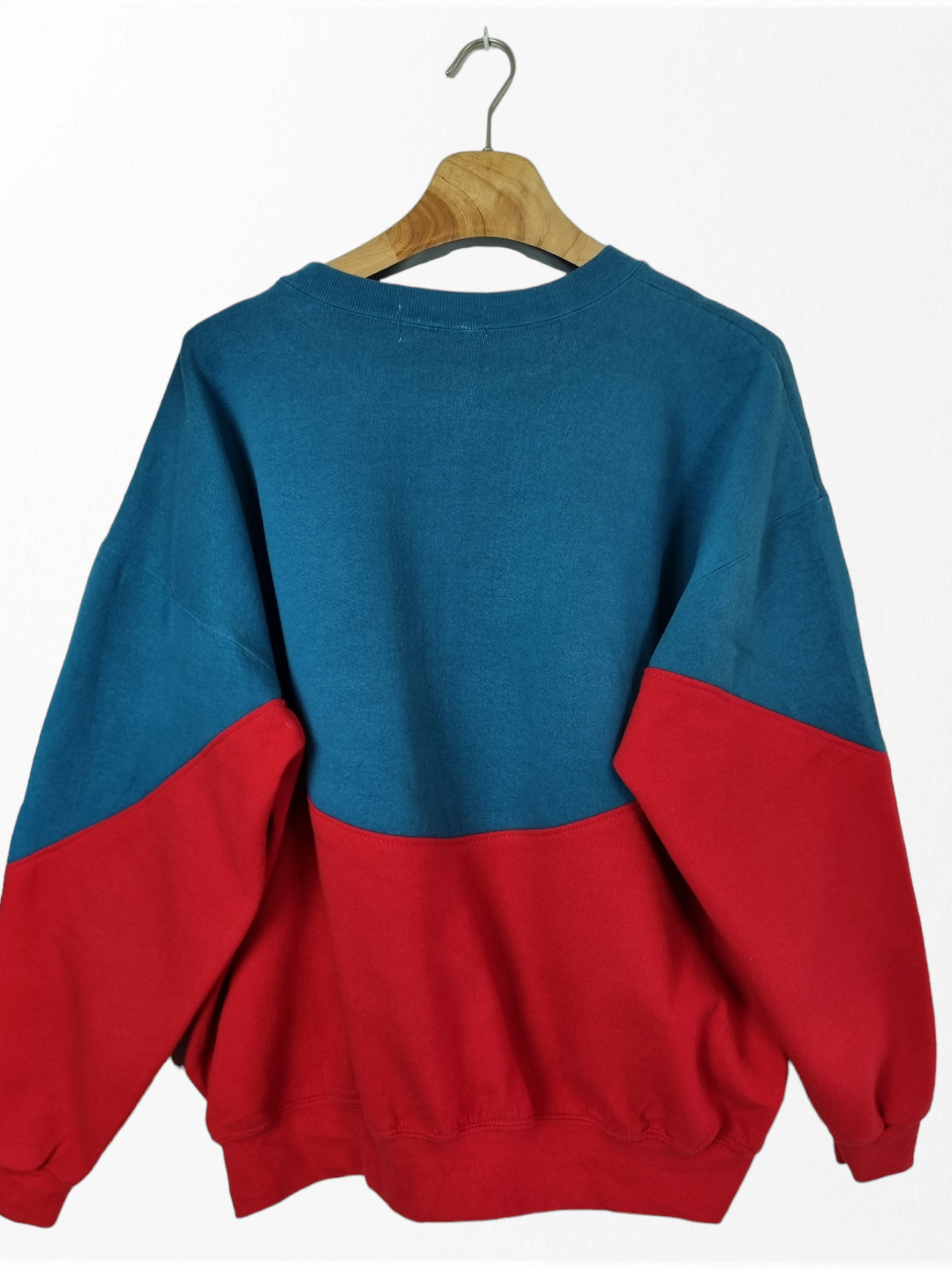 Adidas 90s equipement sweater maat L