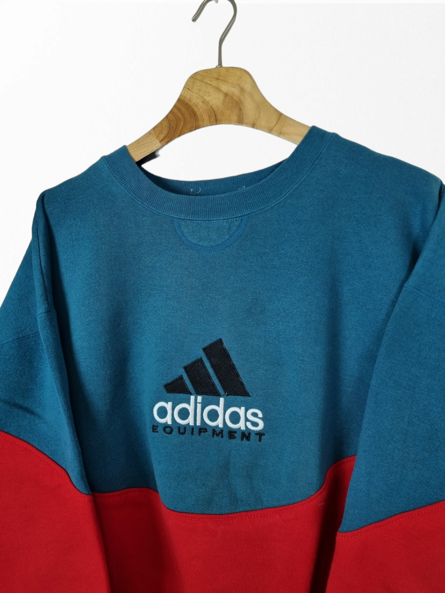 Adidas 90s equipement sweater maat L