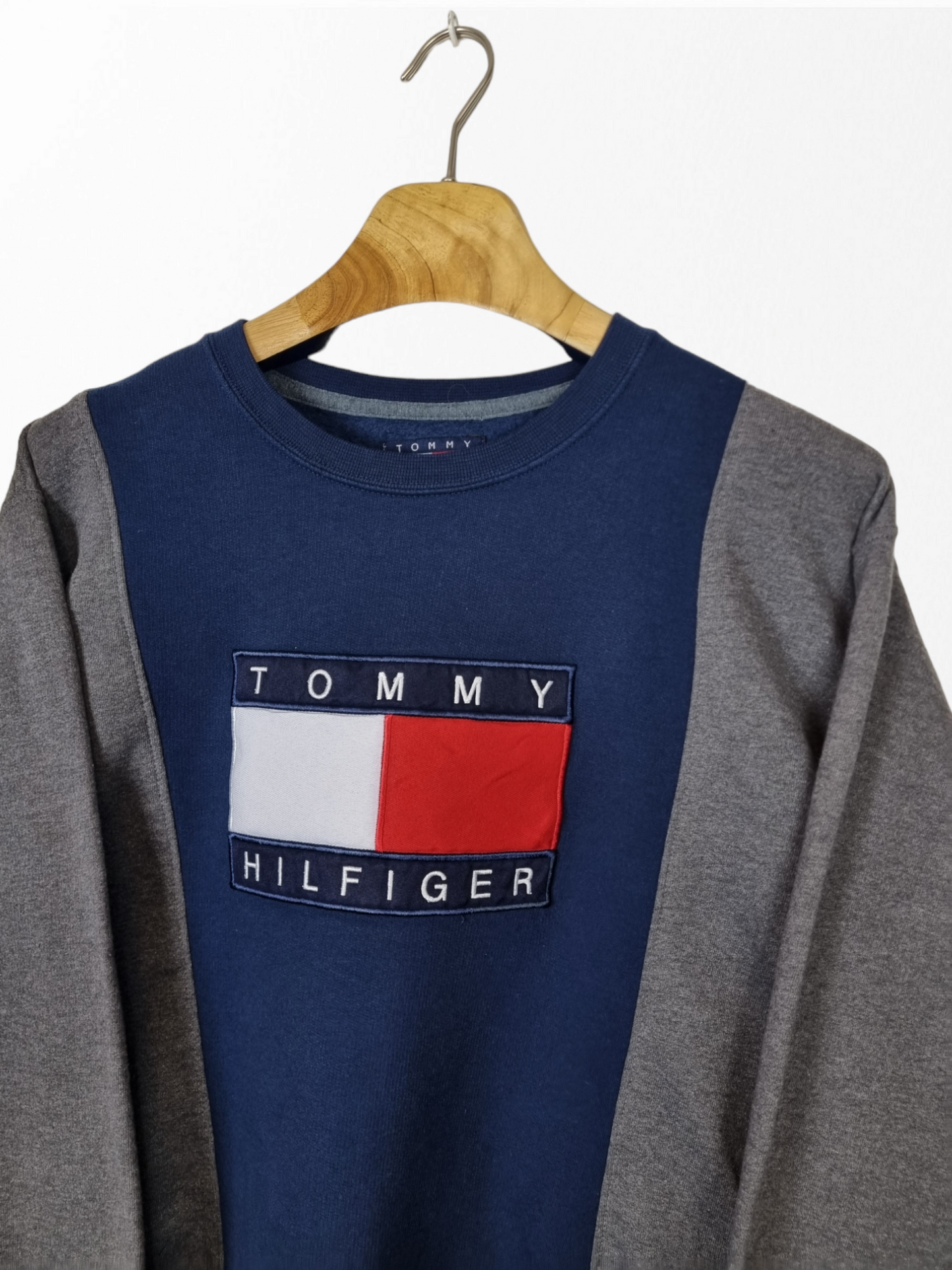 Tommy Hilfiger big logo sweater maat S