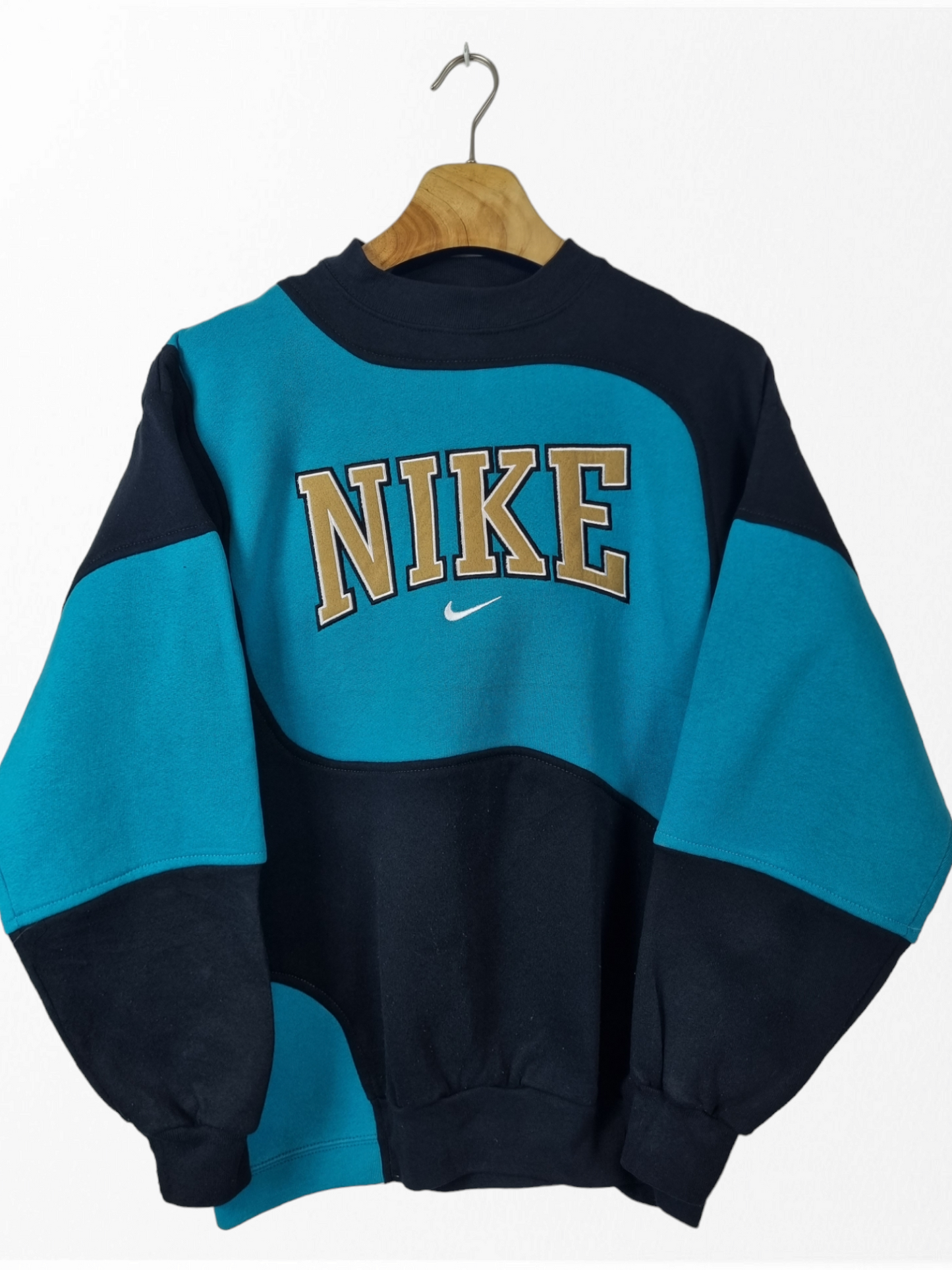 Nike 90s spell out sweater maat M