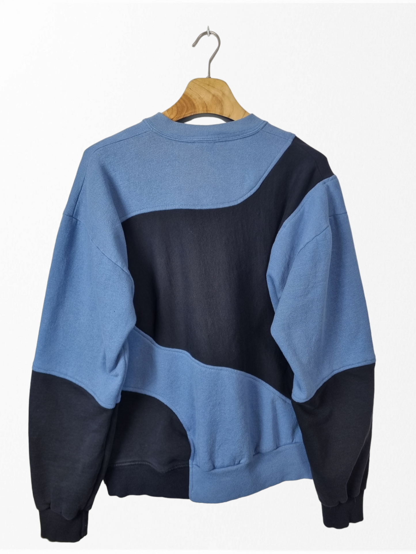 Nike 90s spell out sweater maat M/L