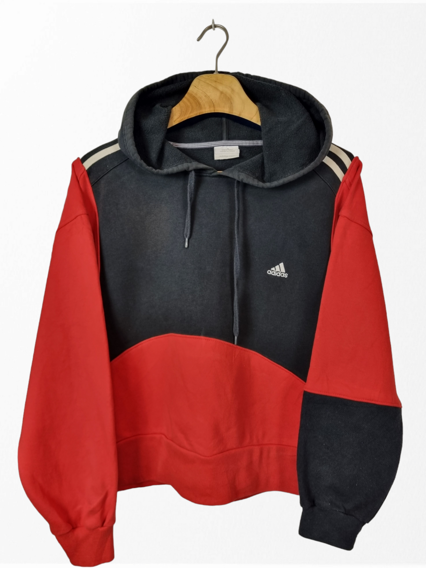 Adidas chest logo hoodie maat M