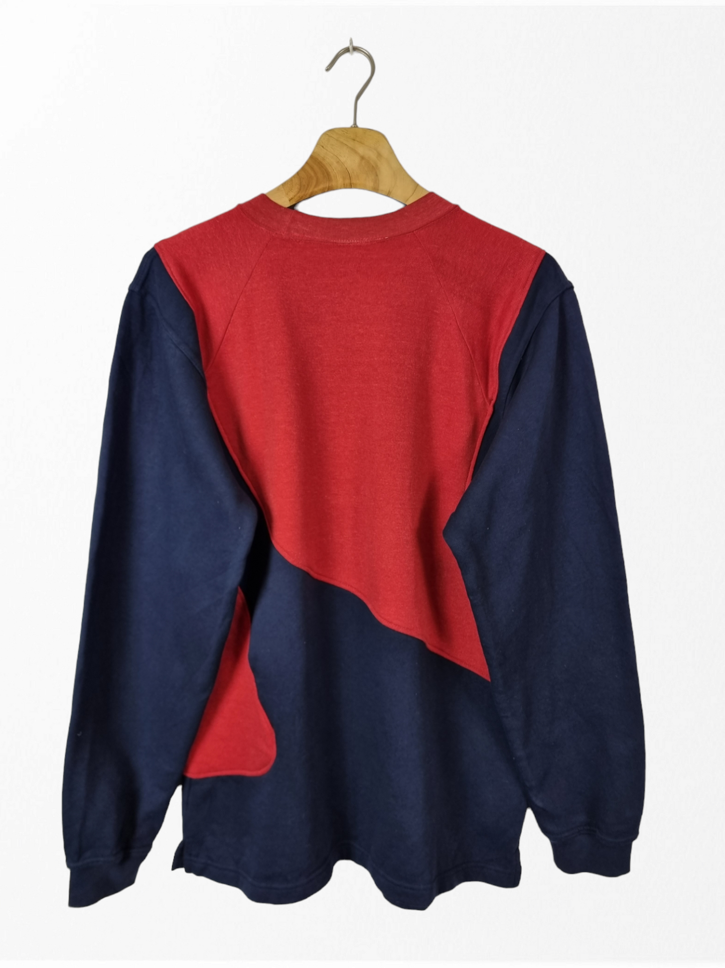 Levi's chest logo sweater maat M