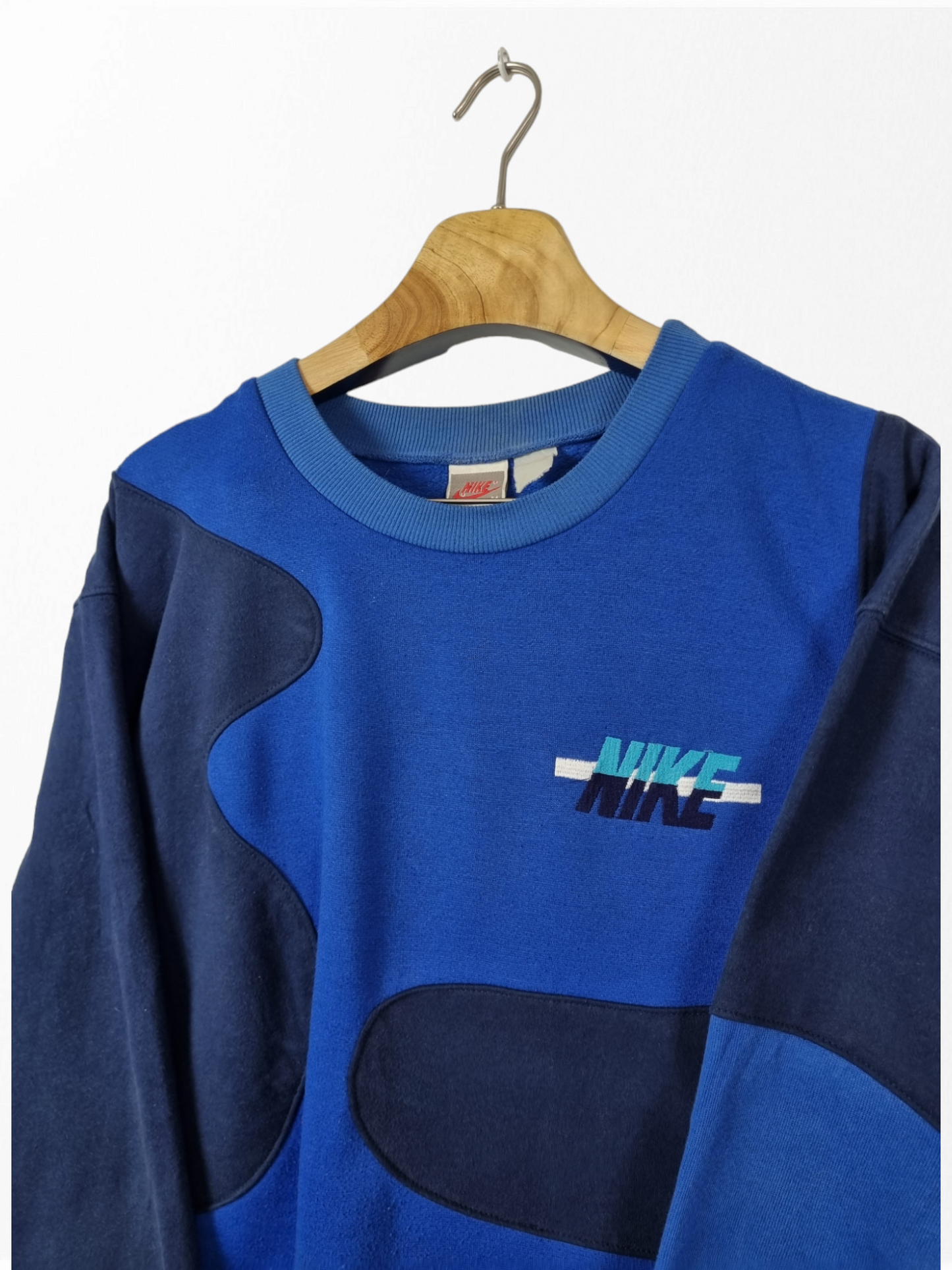 Nike 80s sweater maat M