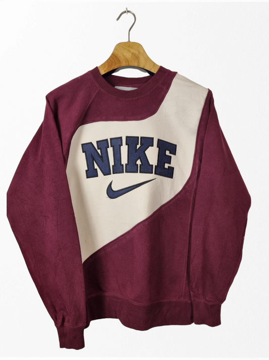 Nike spell out sweater maat S/M