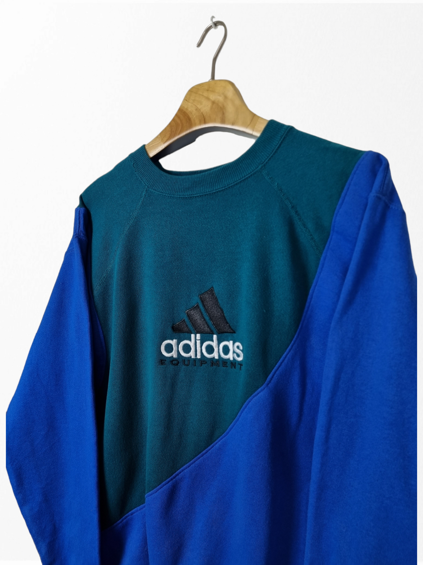 Adidas 90s equipment sweater maat M