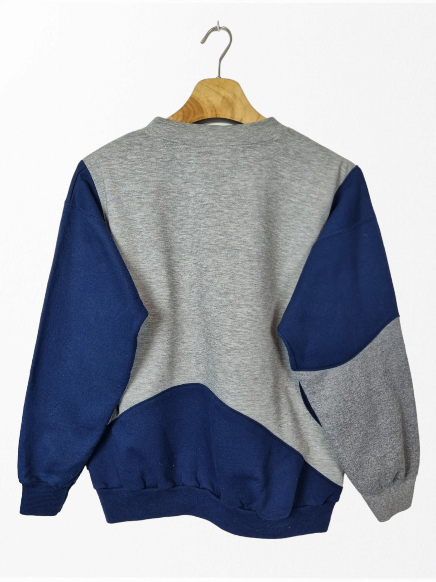 Reebok reworked sweater maat M