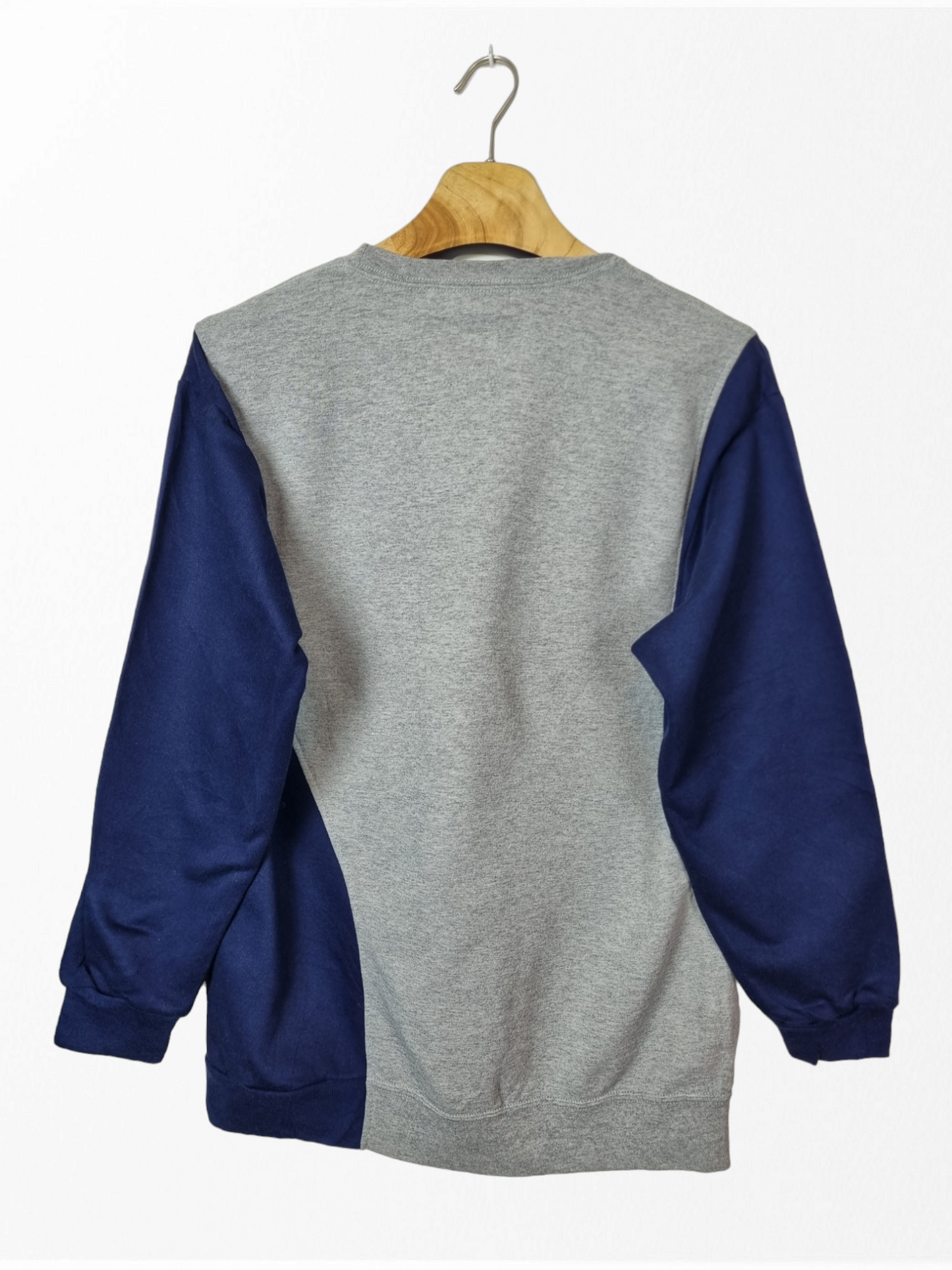 Nike Big Swoosh sweater maat M