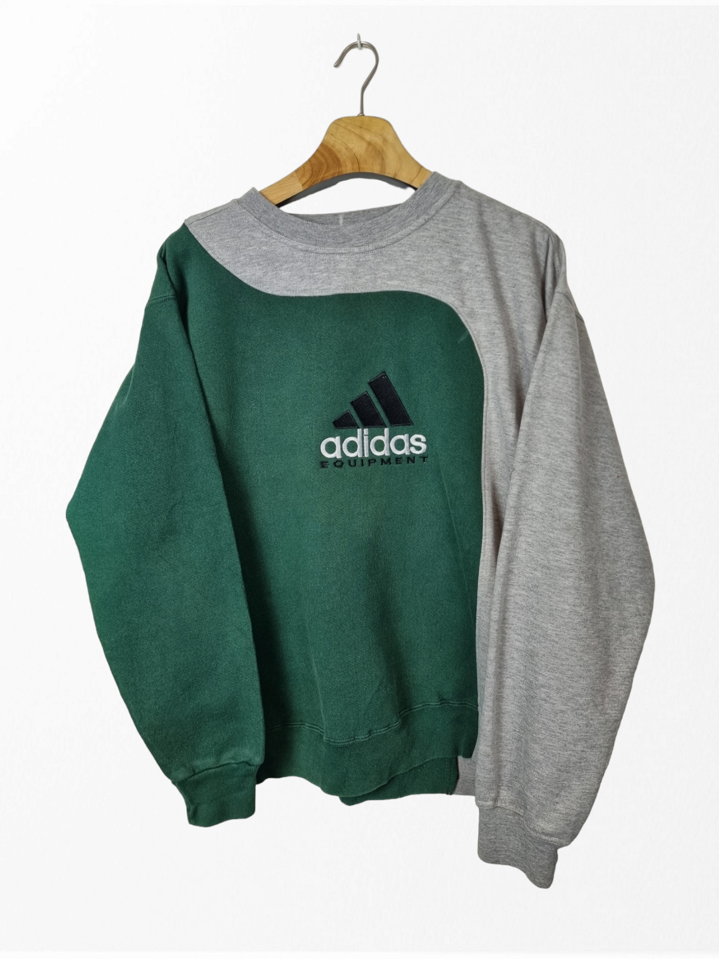 Adidas 90s equipment sweater maat L