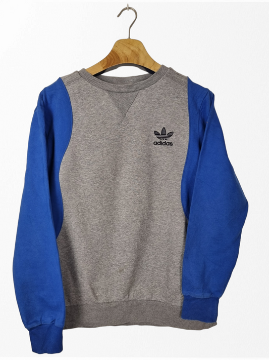 Adidas chest logo swater maat S/M