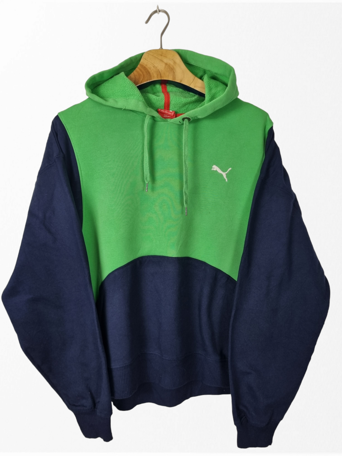 Puma hoodie maat M