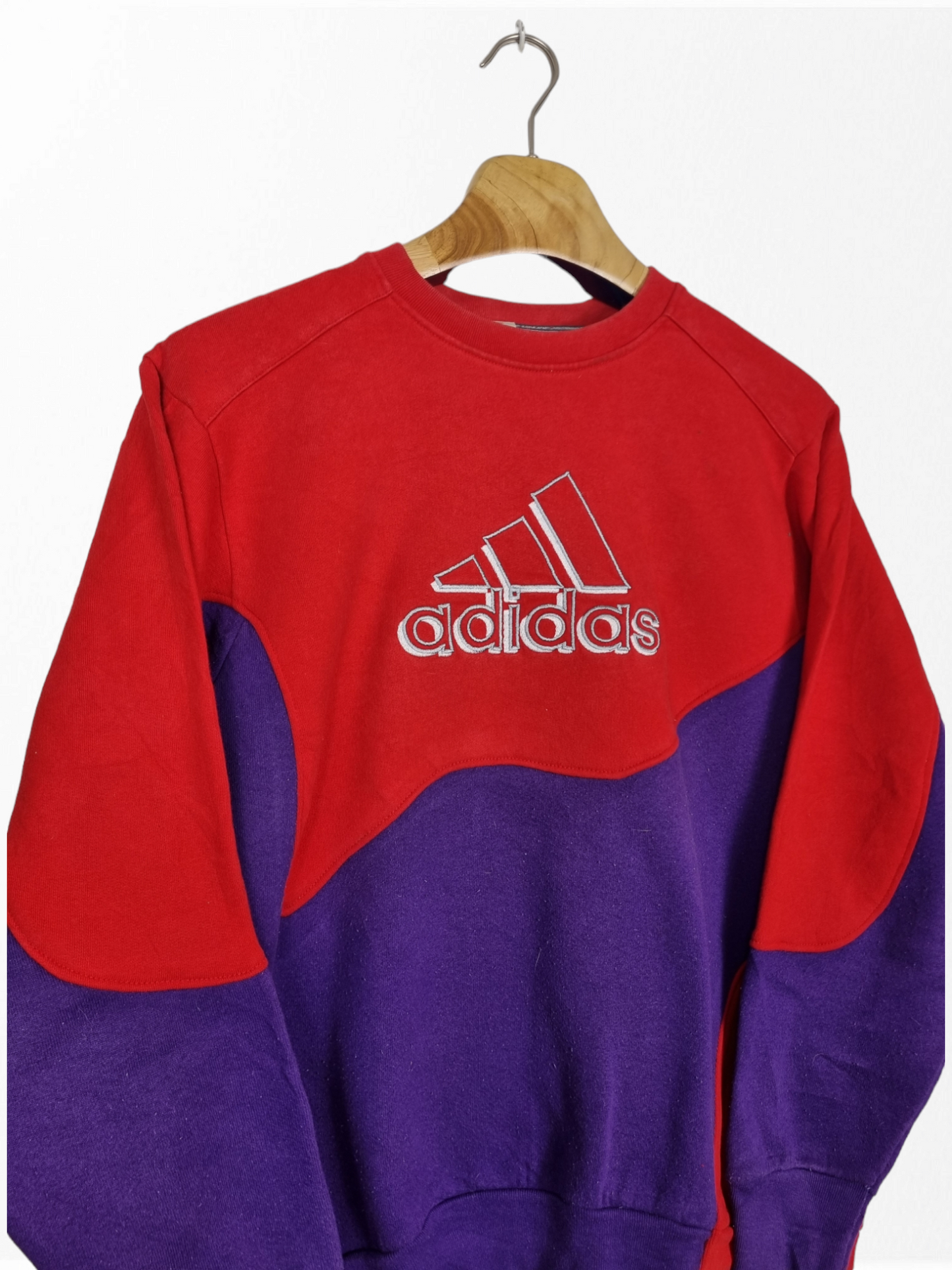 Adidas front logo sweater maat M