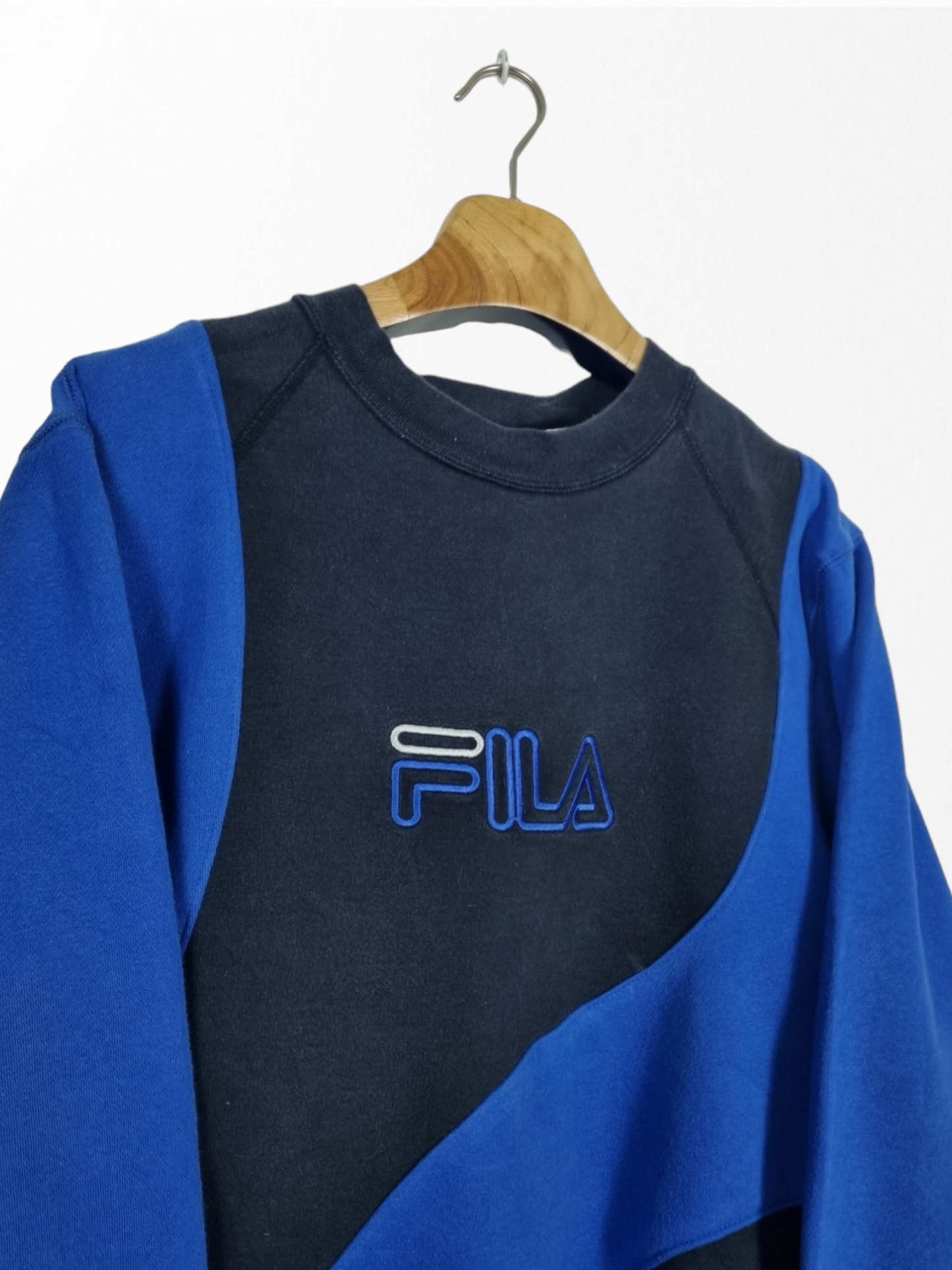 Fila embroidered tekst sweater maat S