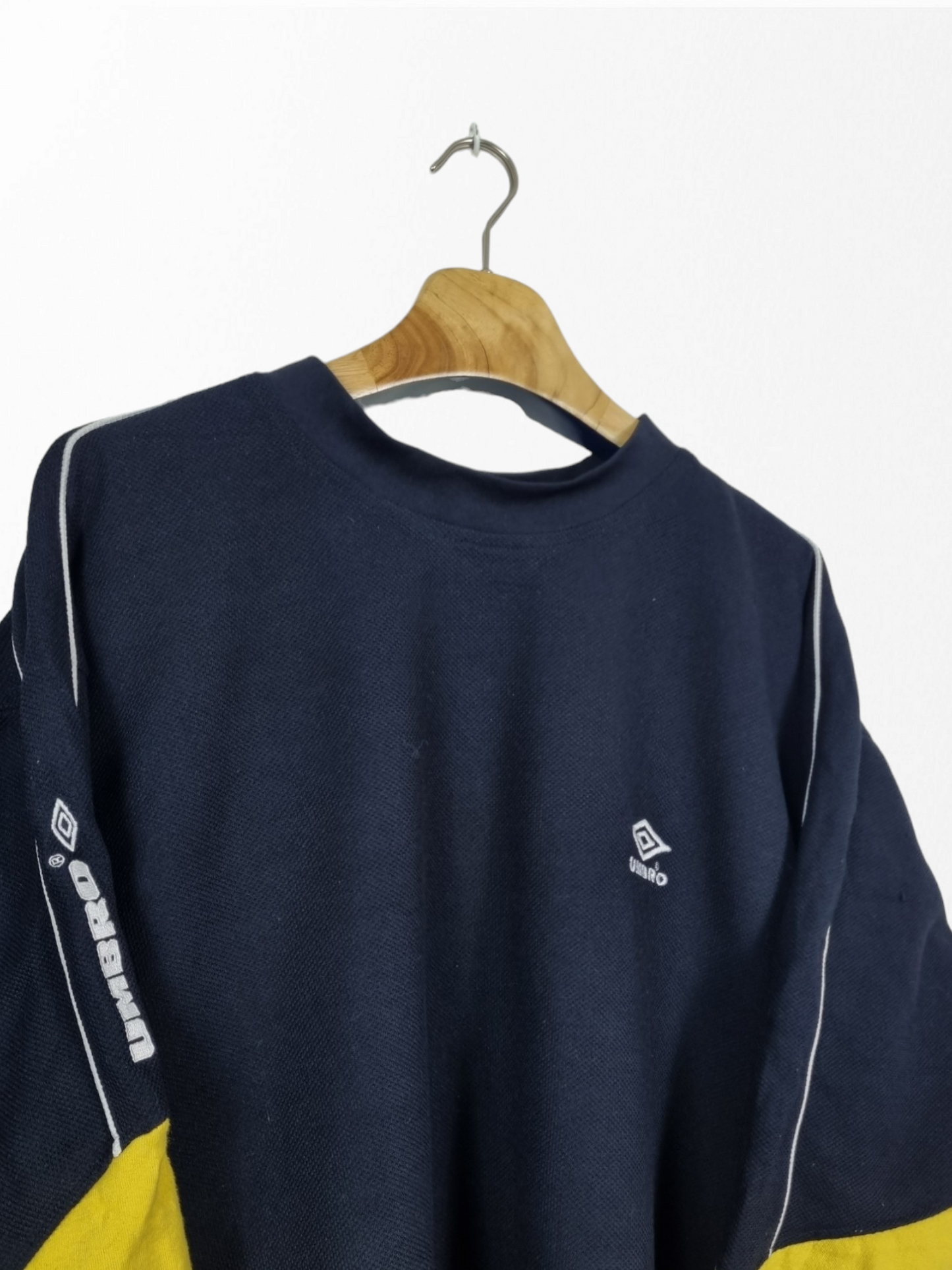 Umbro chest logo sweater maat L