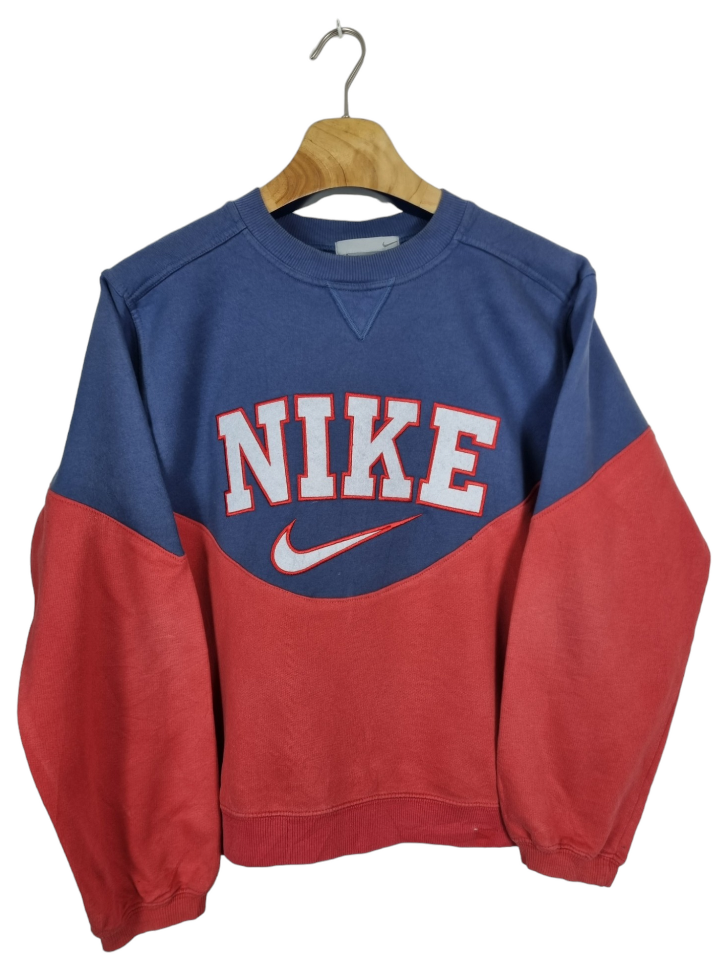 Nike spell out sweater maat S