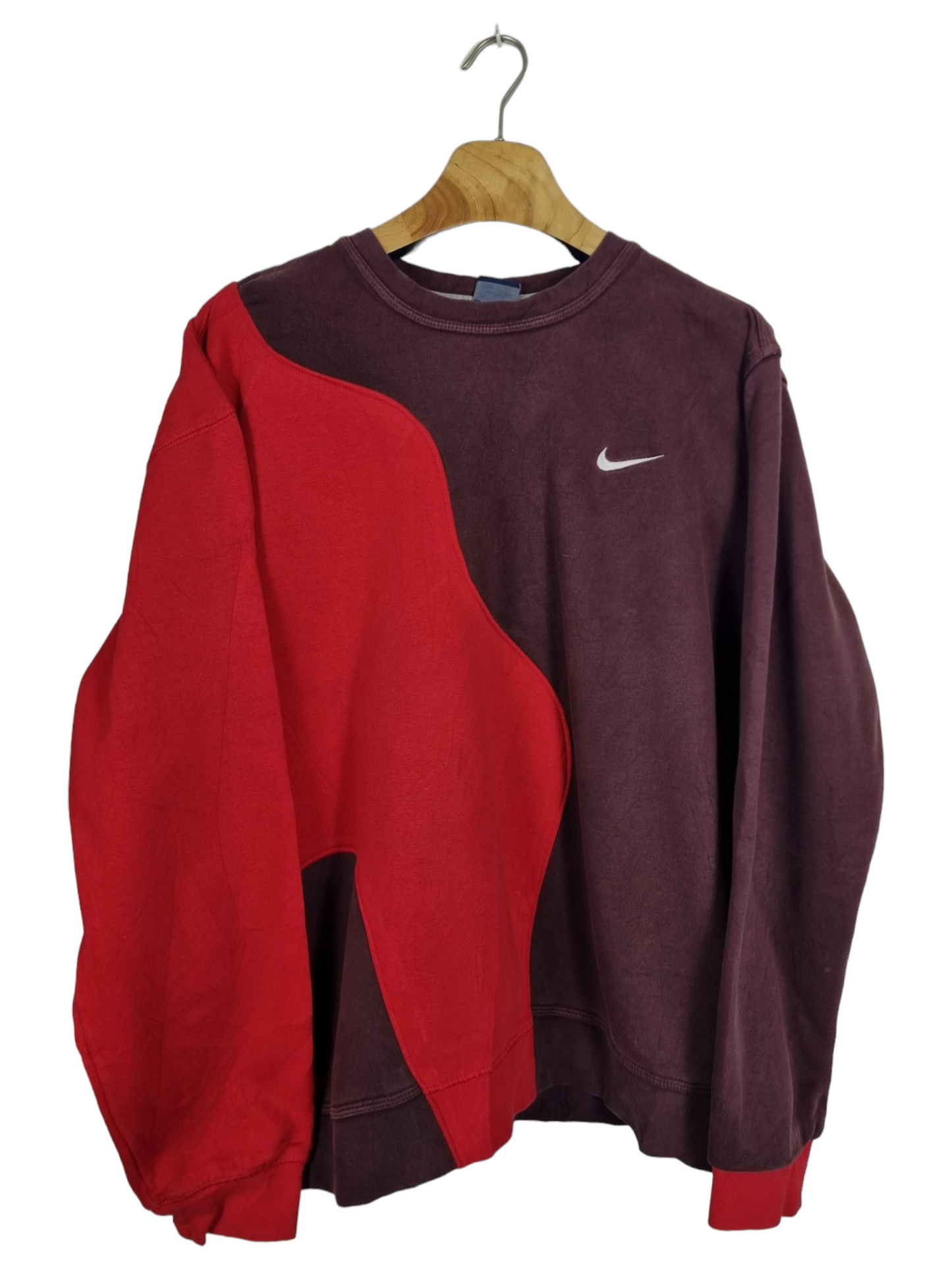 Nike chest swoosh sweater maat L