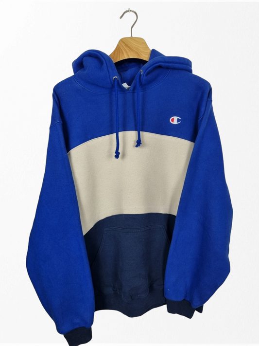 Champion chest logo hoodie maat L