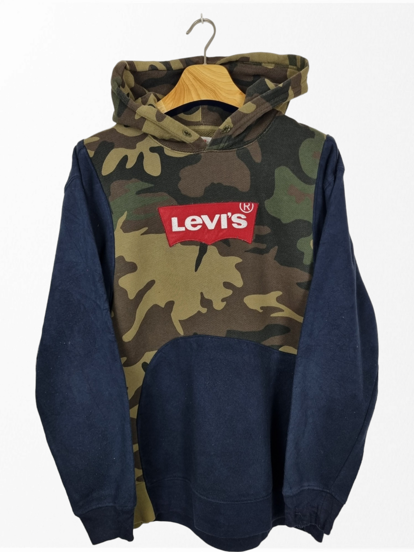 Levi's camo hoodie maat L