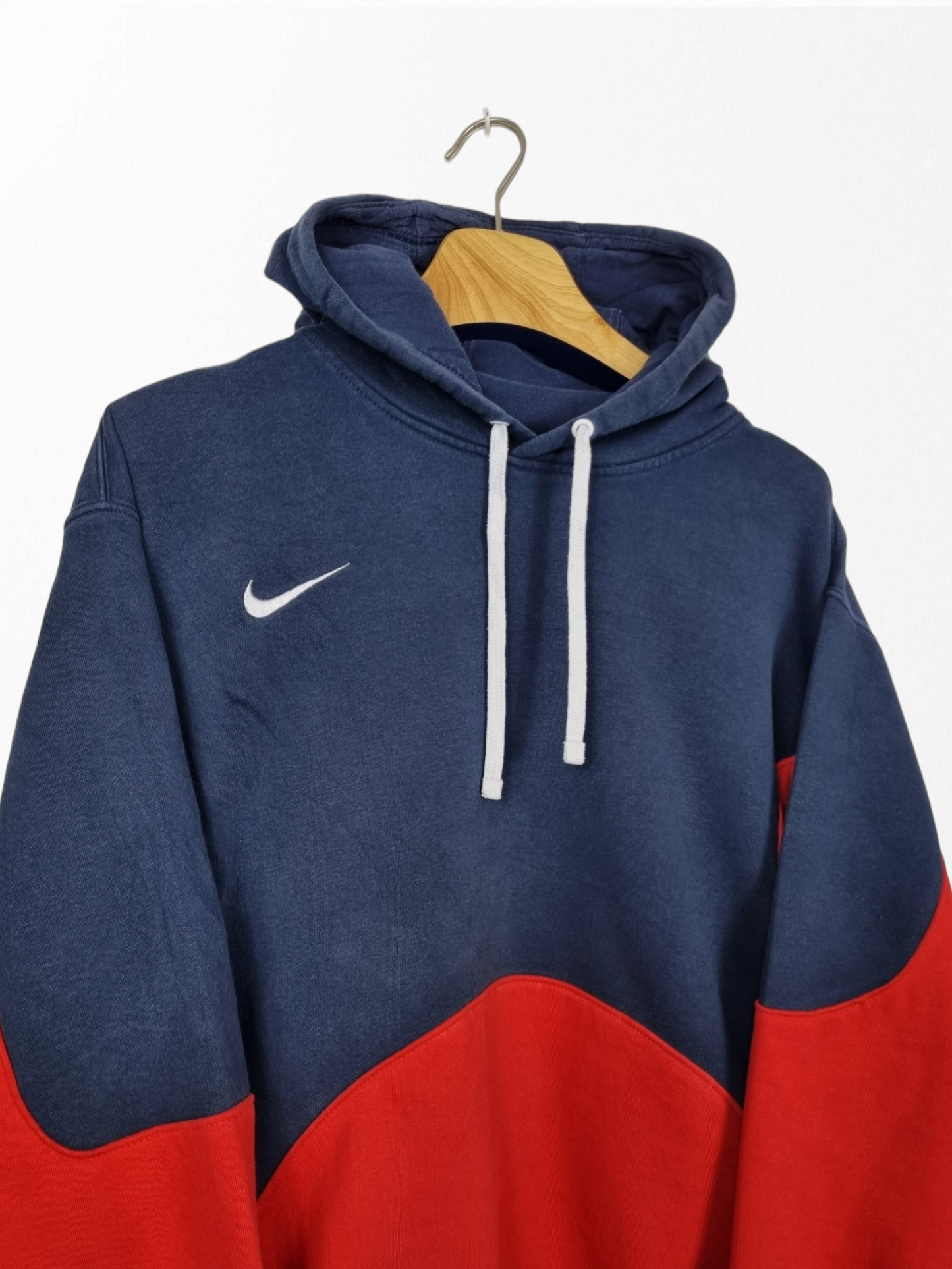 Nike chest swoosh hoodie maat M