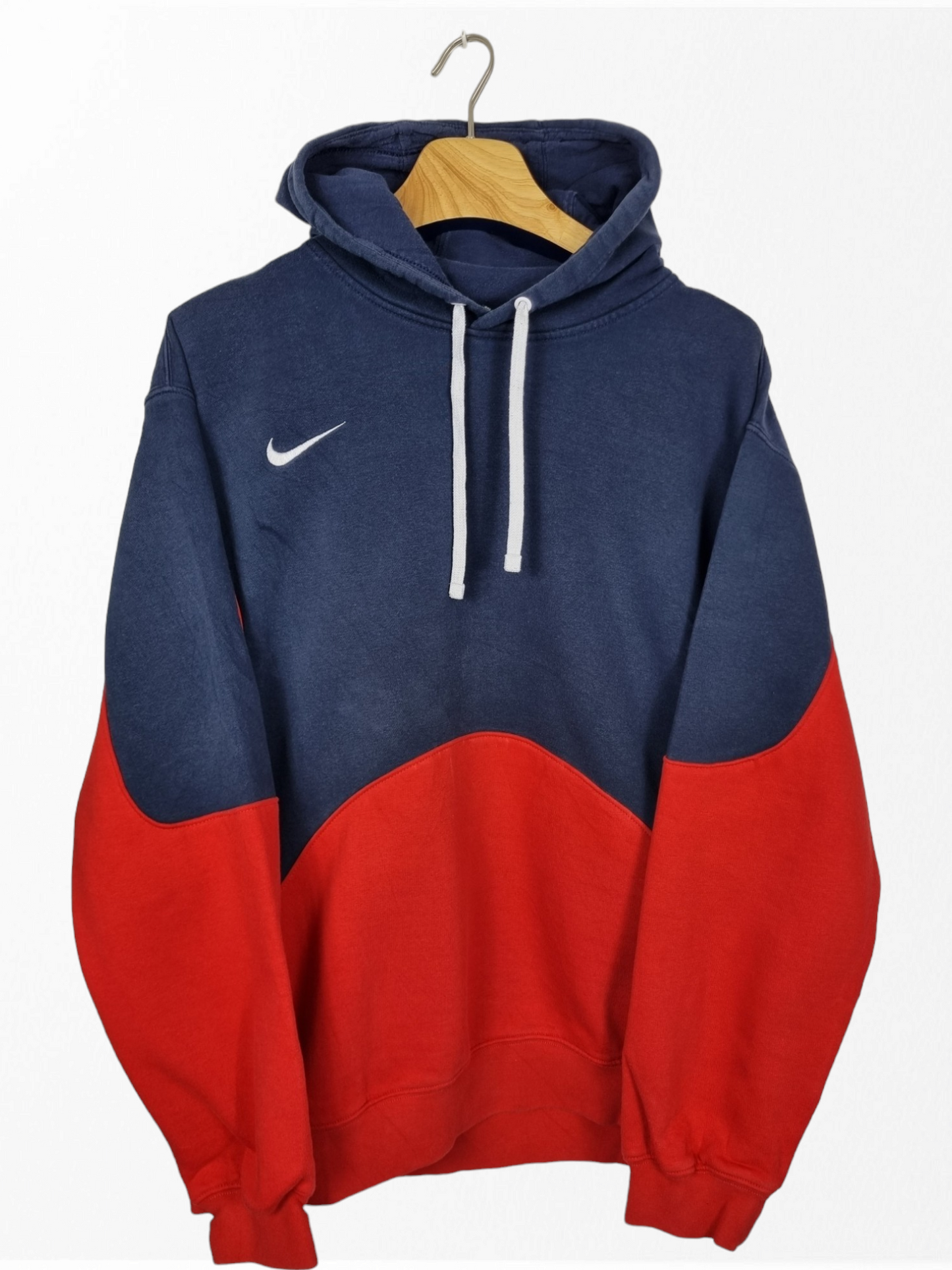 Nike chest swoosh hoodie maat M