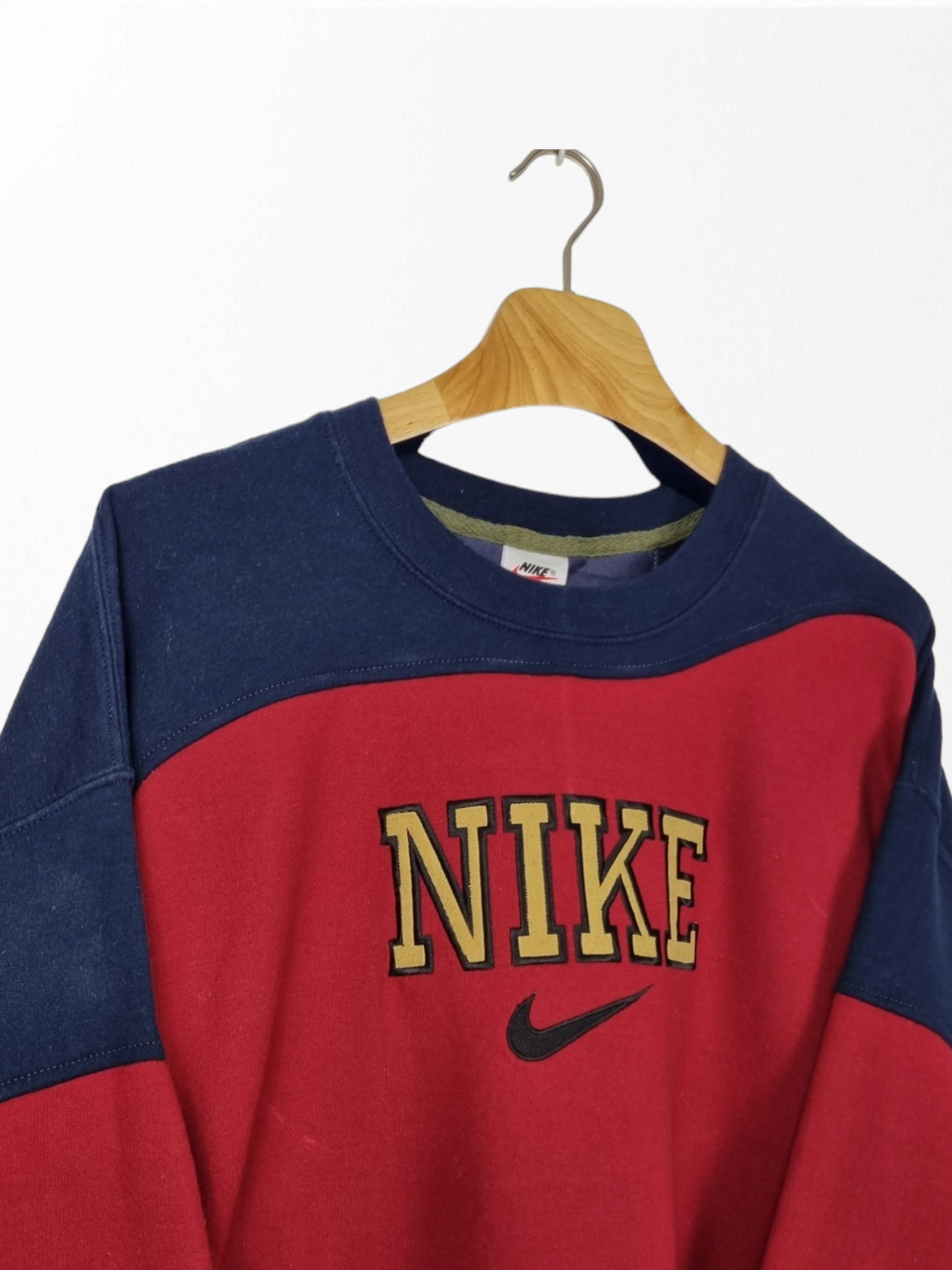 Nike 90s spell out rework sweater maat L