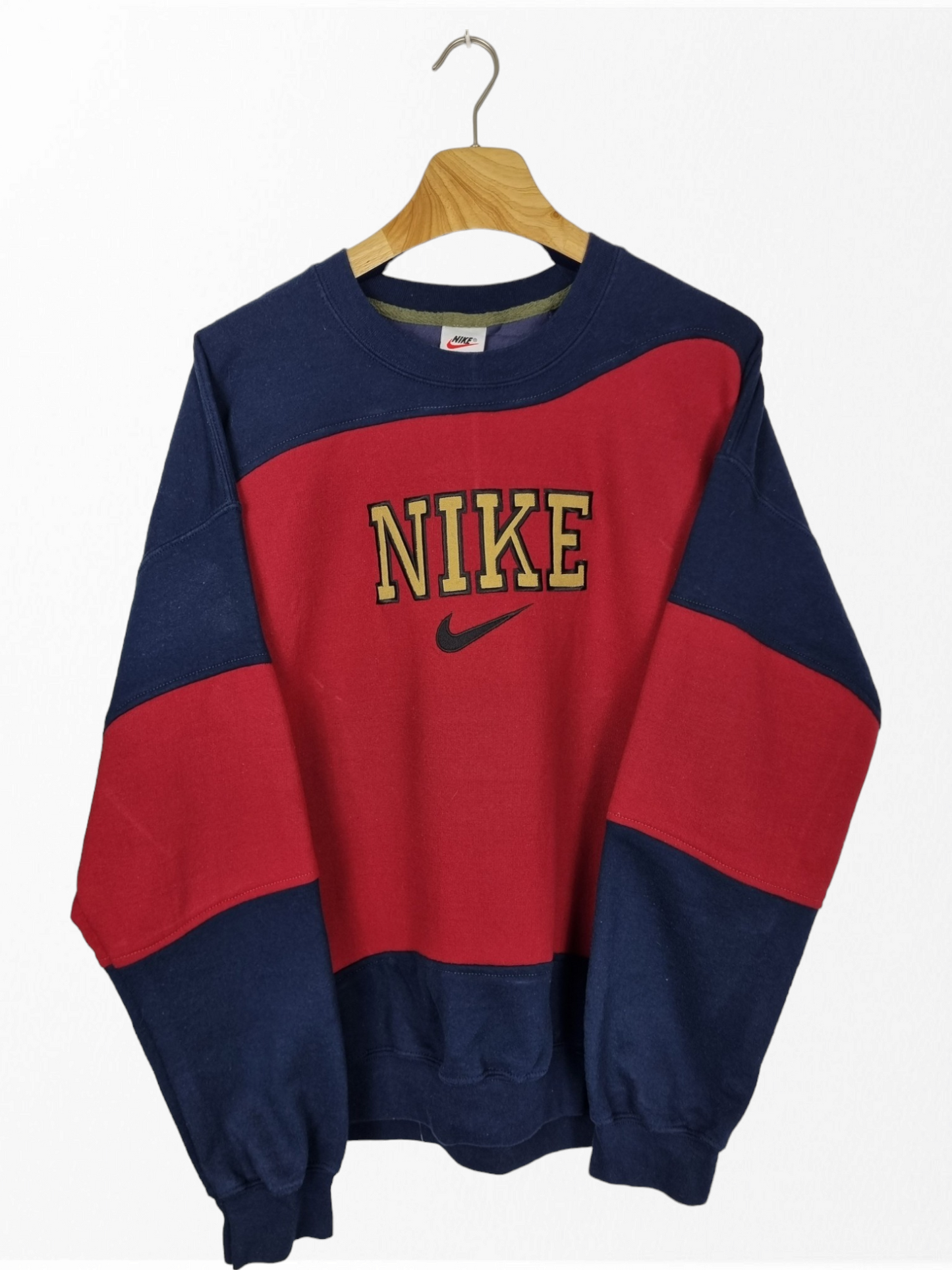 Nike 90s spell out rework sweater maat L