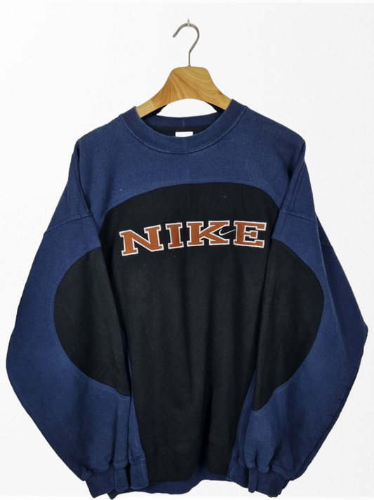 Nike spell out 90s sweater maat XL