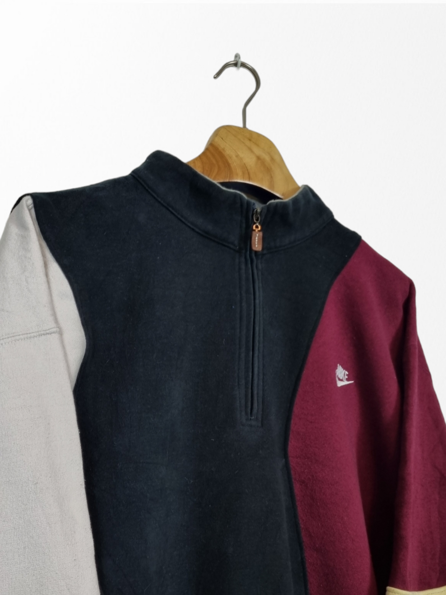 Nike chest logo quarter zip sweater maat L