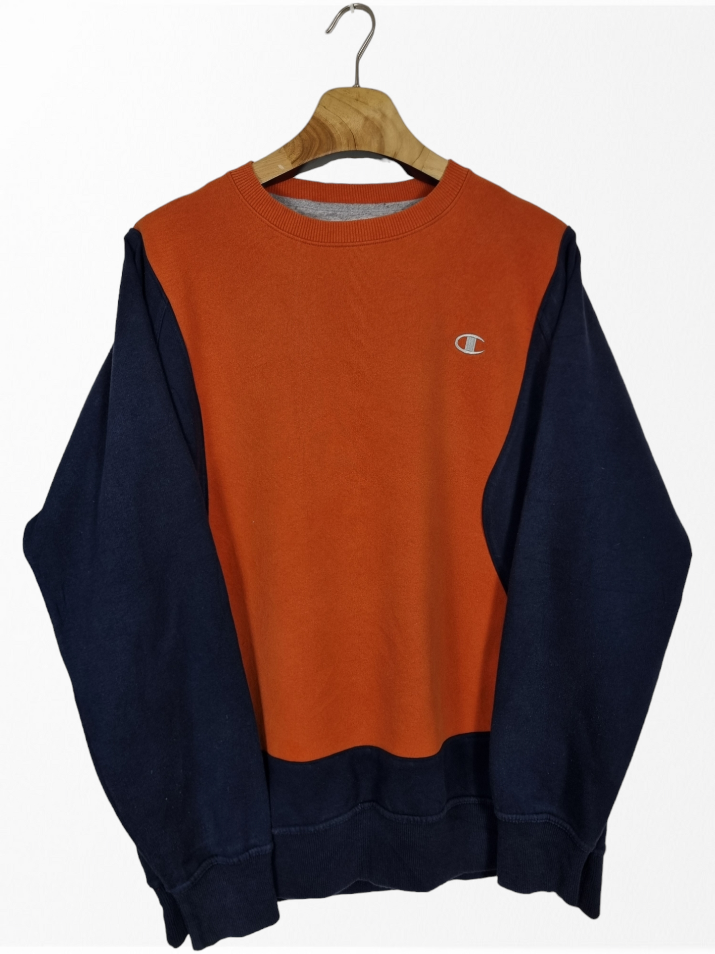 Champion chest logo sweater maat L