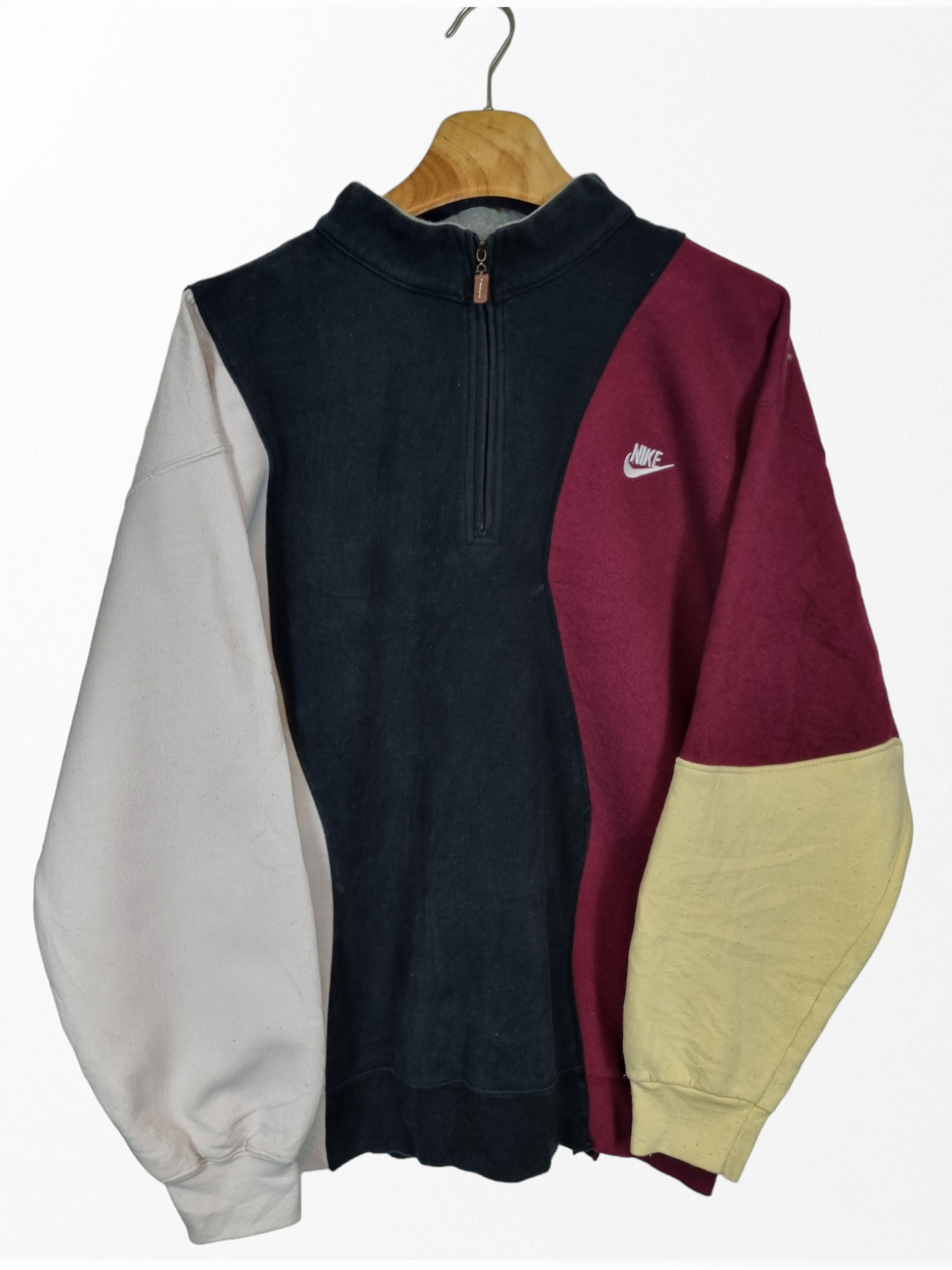 Nike chest logo quarter zip sweater maat L
