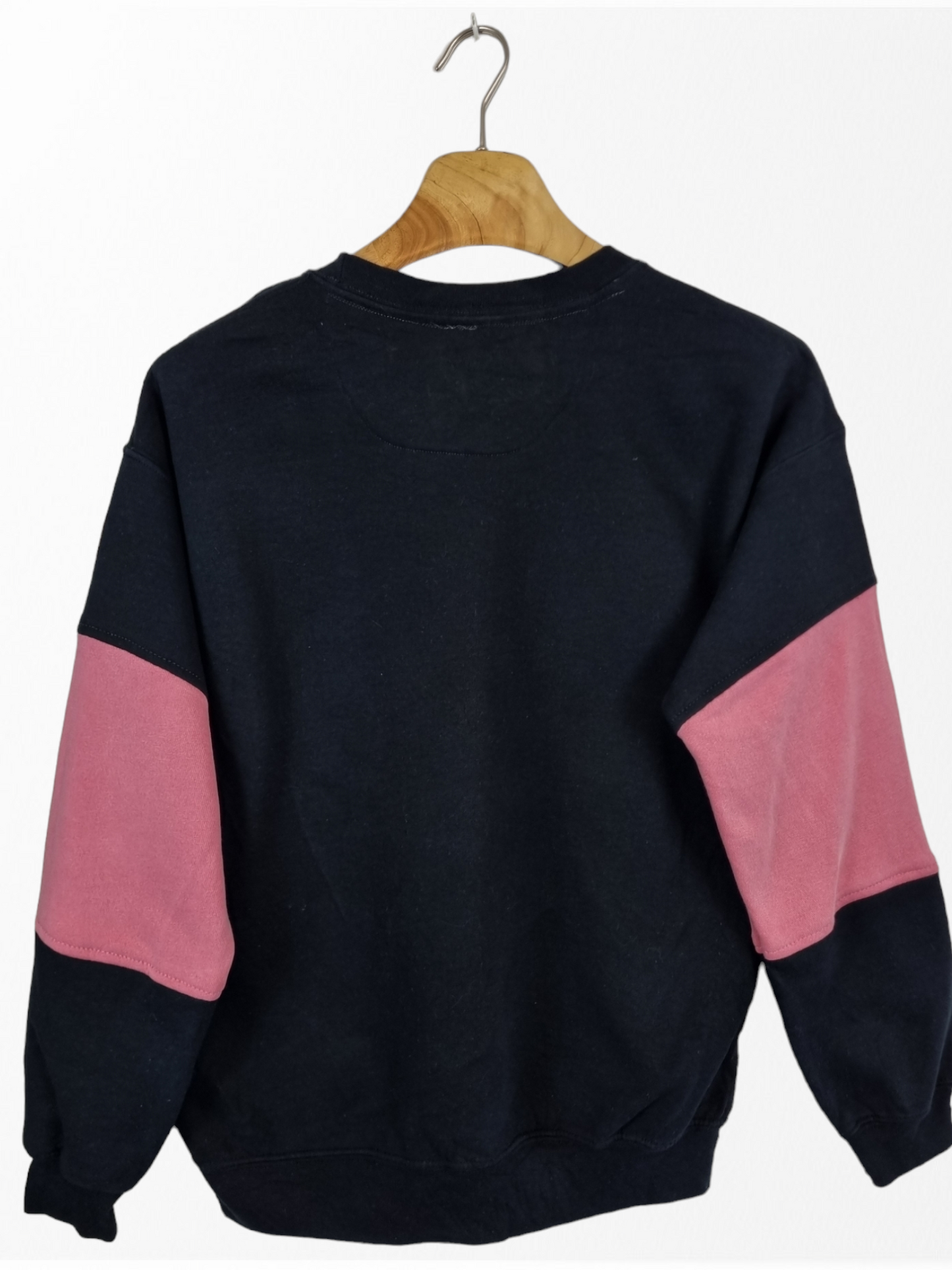 Nike 90s spell out sweater maat S