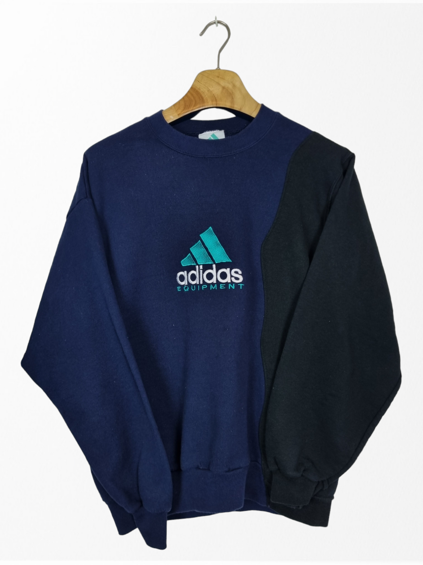 Adidas 90s equipment sweater maat M