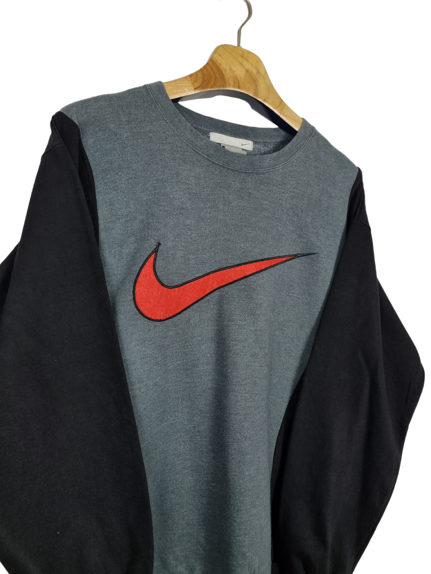 Nike big swoosh sweater maat M