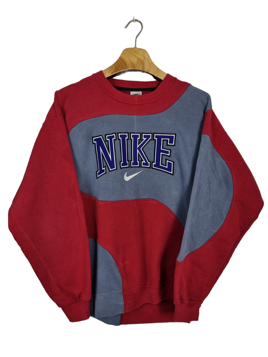 Nike 90s spell out sweater maat M