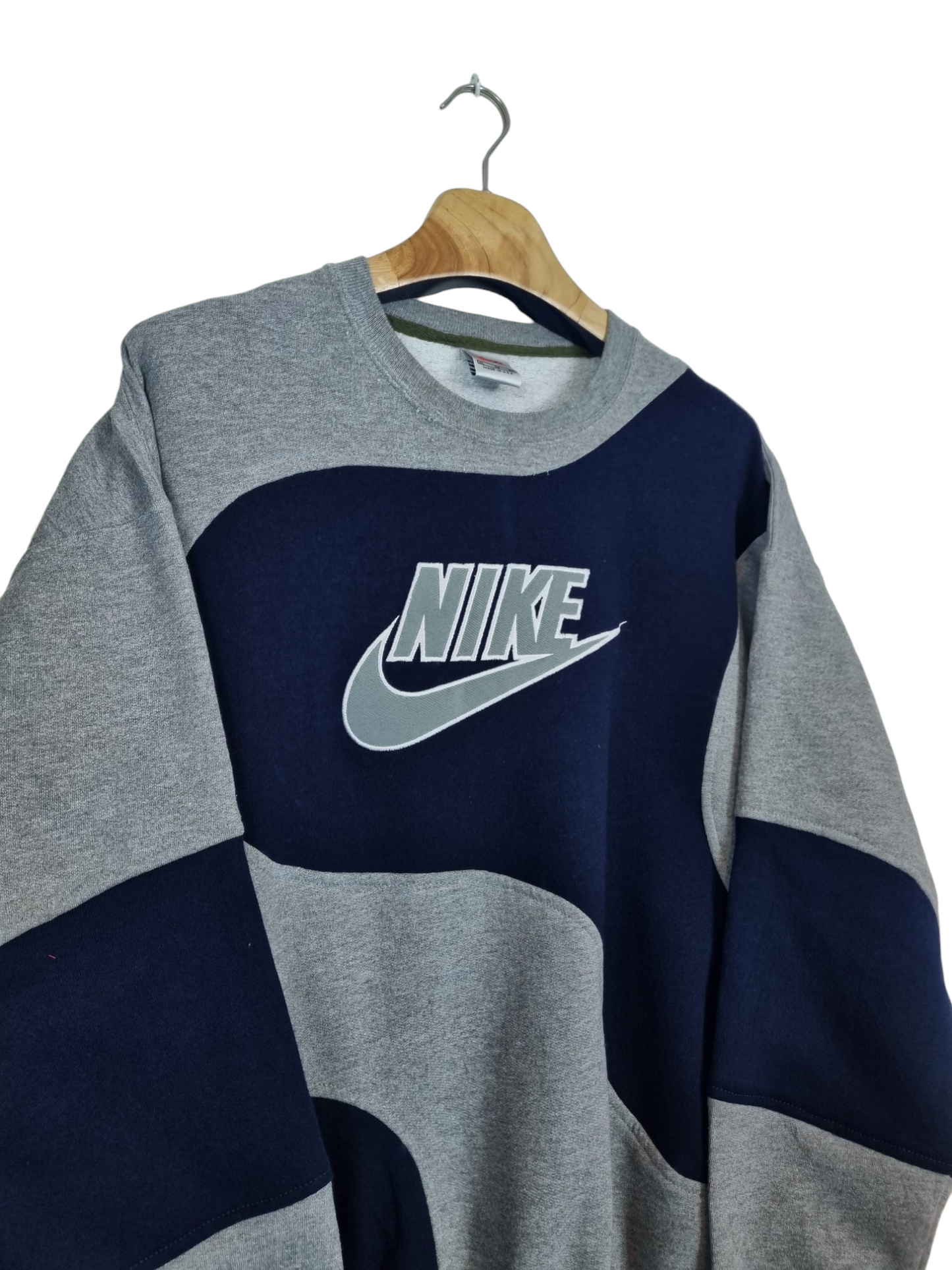 Nike 90s Swoosh sweater maat  L